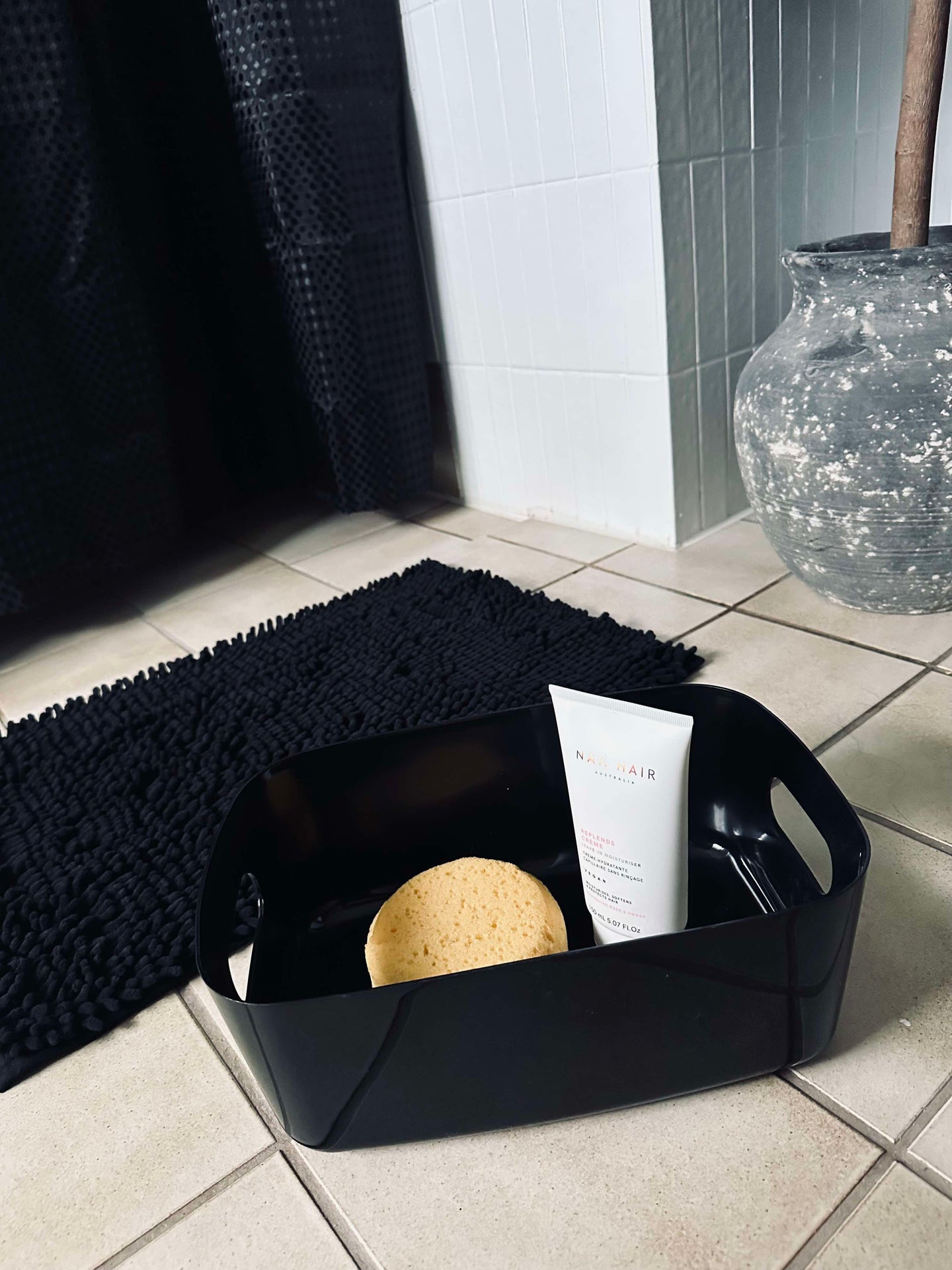 Badezimmer-Set: Duschvorhang & Badematte / Schwarz