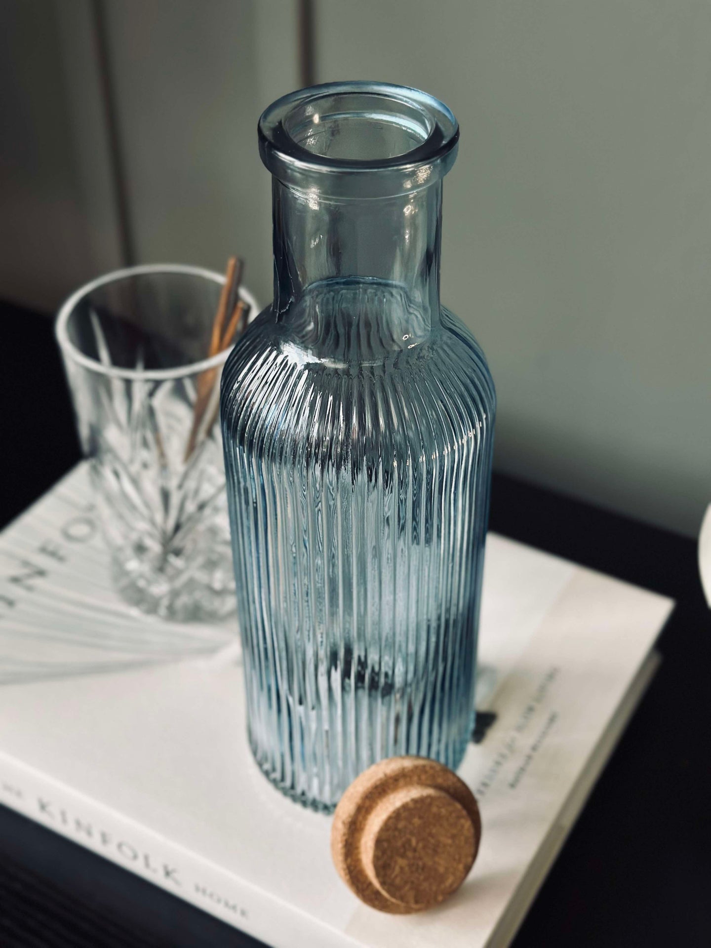 Wasserflasche mit Korkverschluss – Blue 1 l