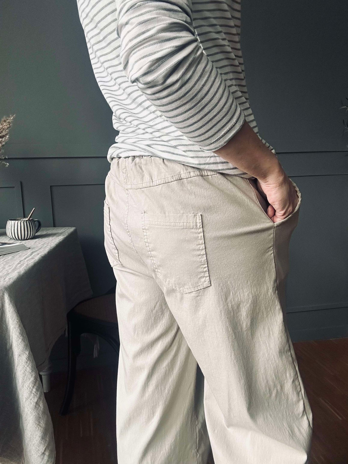 Hose Lorinda Beige