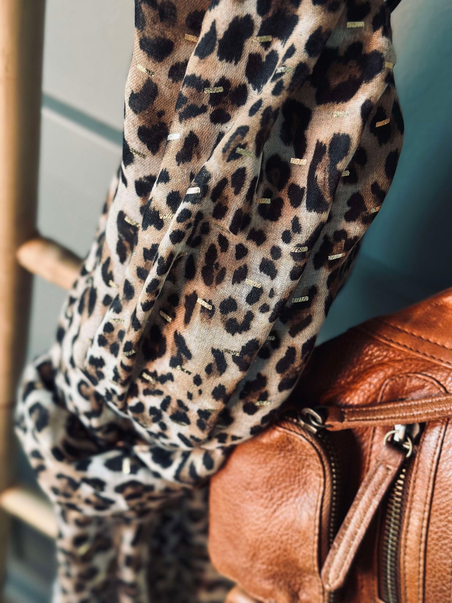 Tuch Leopard mit Golddetail - Beige