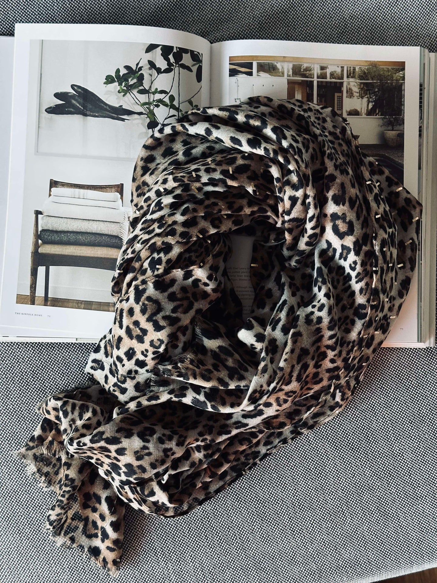 Tuch Leopard mit Golddetail - Beige