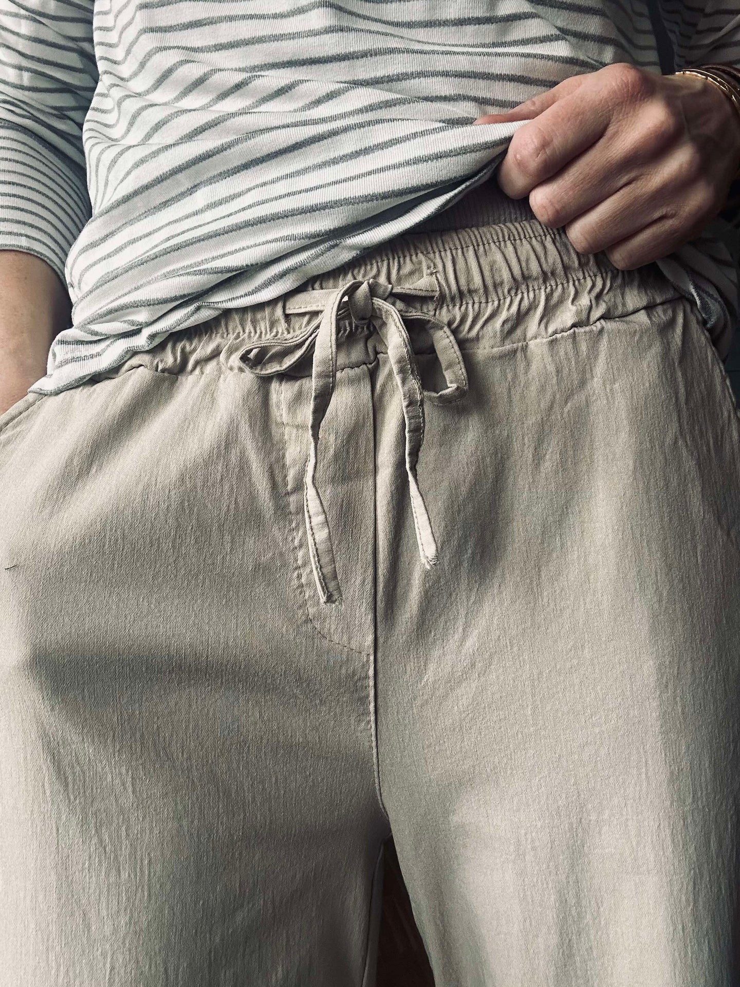 Hose Lorinda Beige