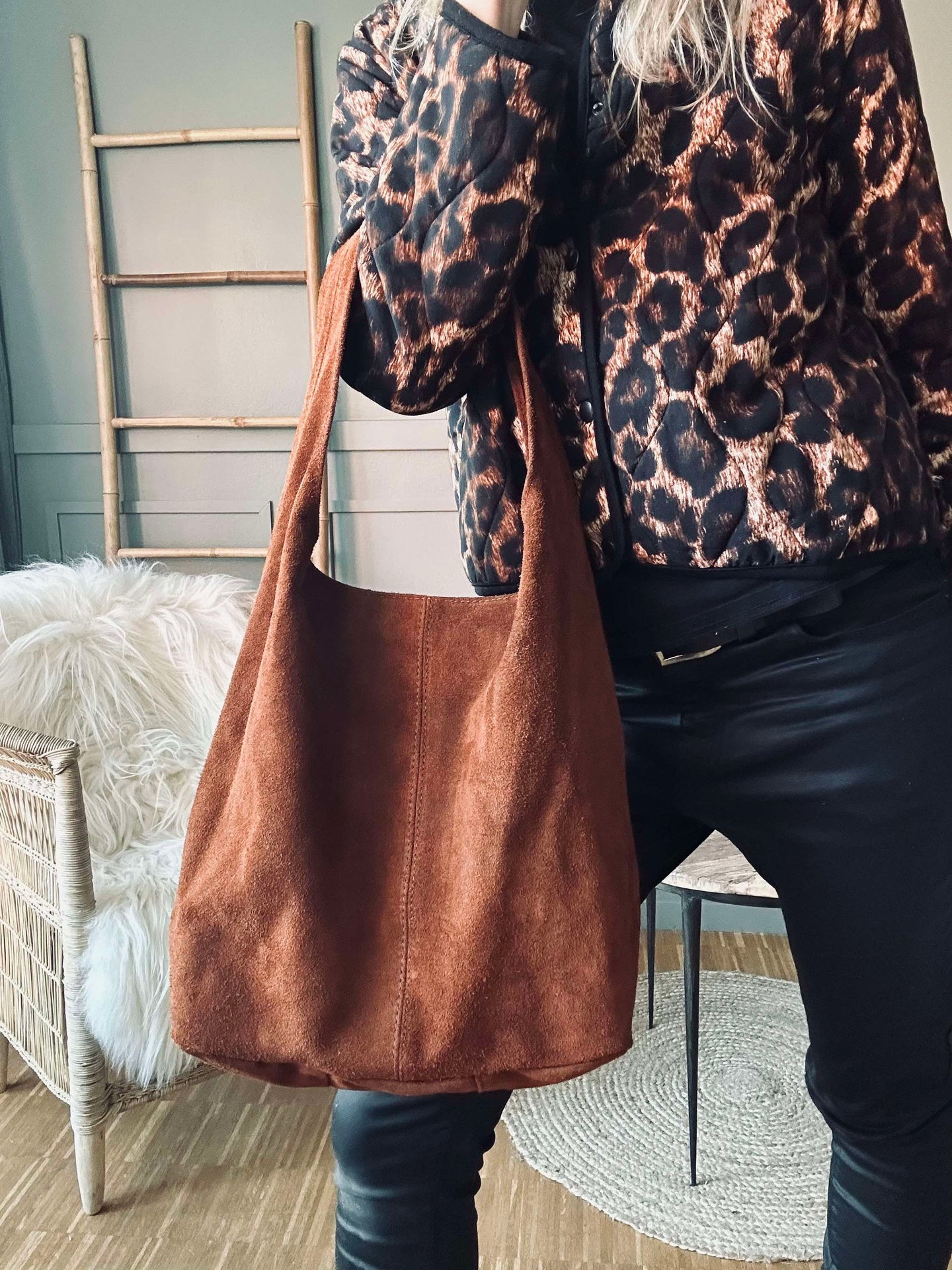 Shopper Dark Cognac Veloursleder
