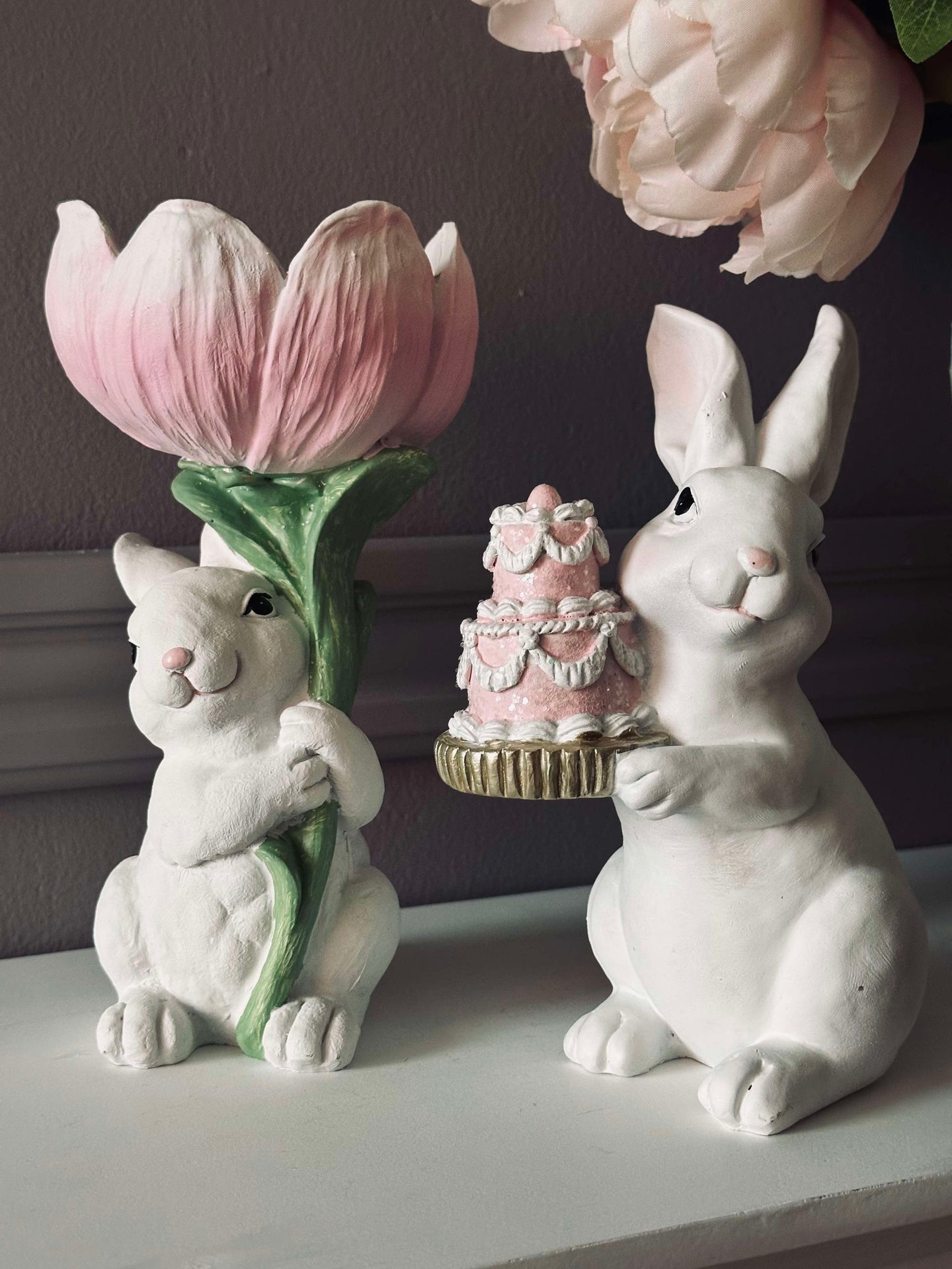Häschen mit Kuchen