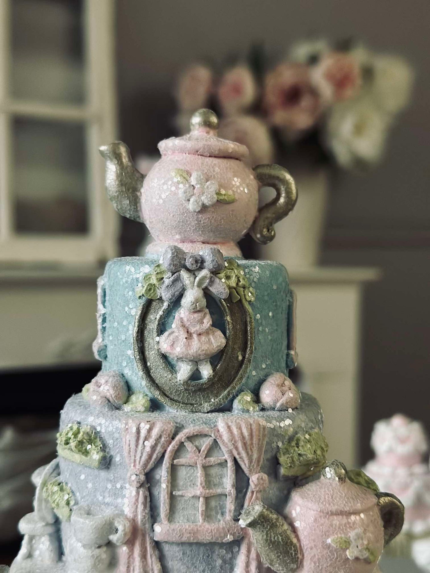 Torte mit Teetasse - Tischdeko