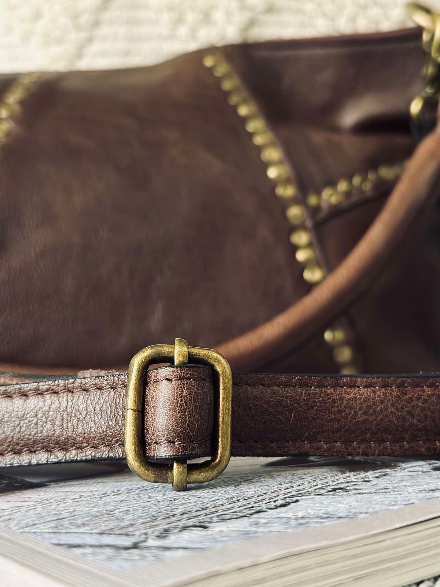 Schultertasche Loni Smoke