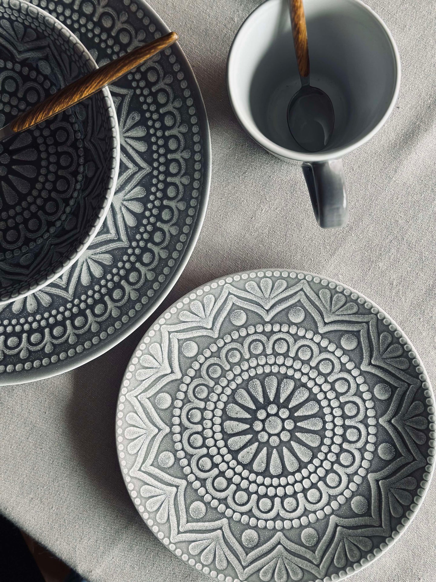 Teller India Stonewear 20cm - Grau