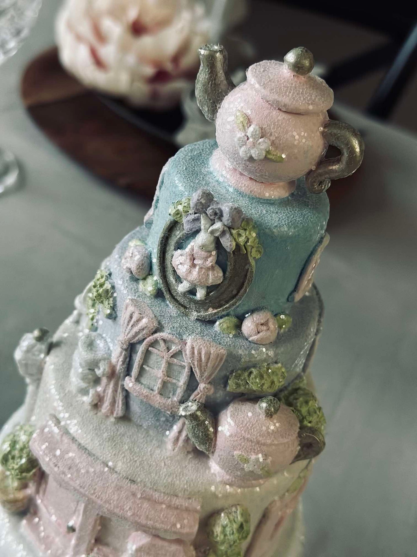 Torte mit Teetasse - Tischdeko