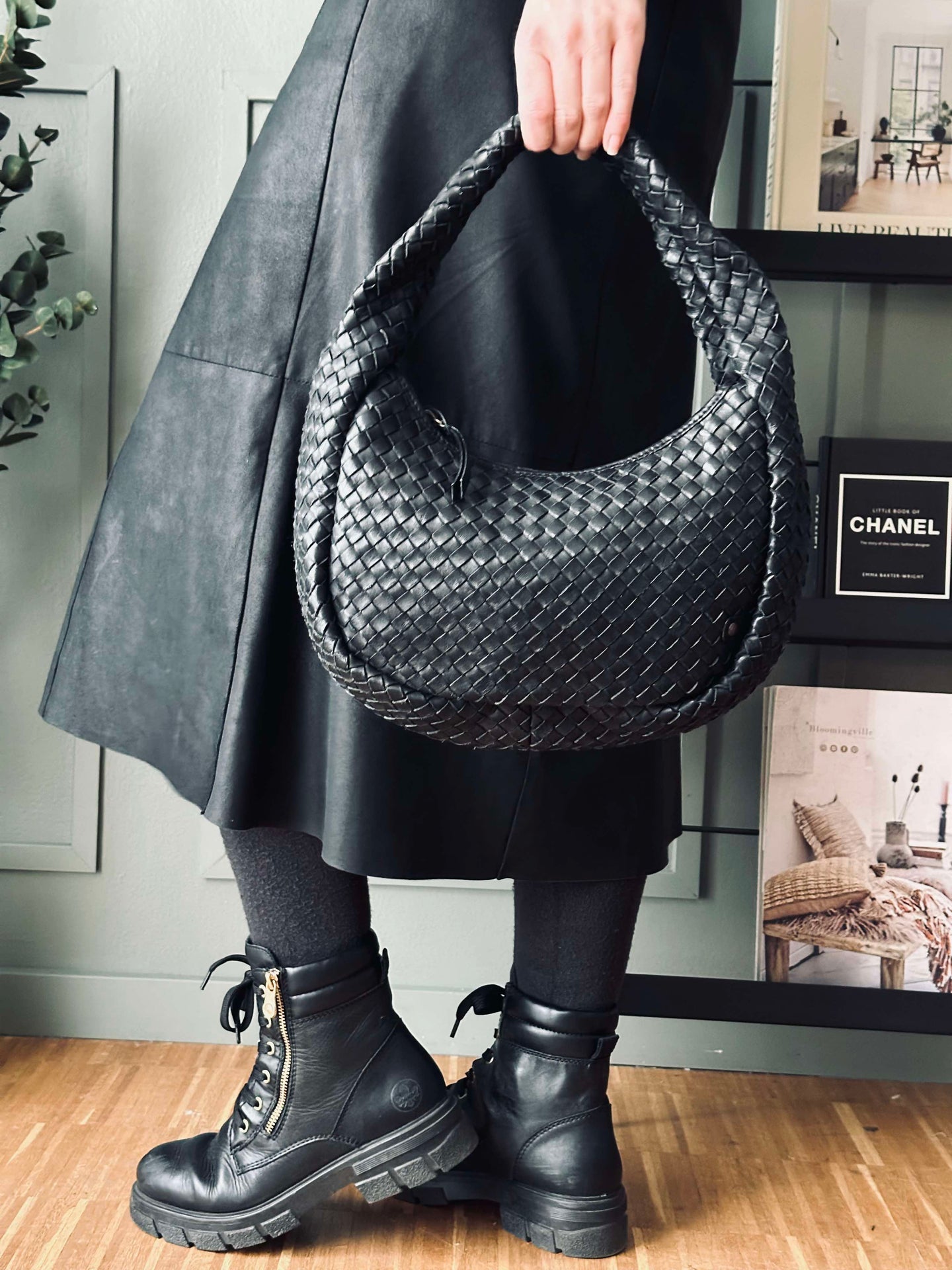 Elegante handgeflochtene Schultertasche - Black