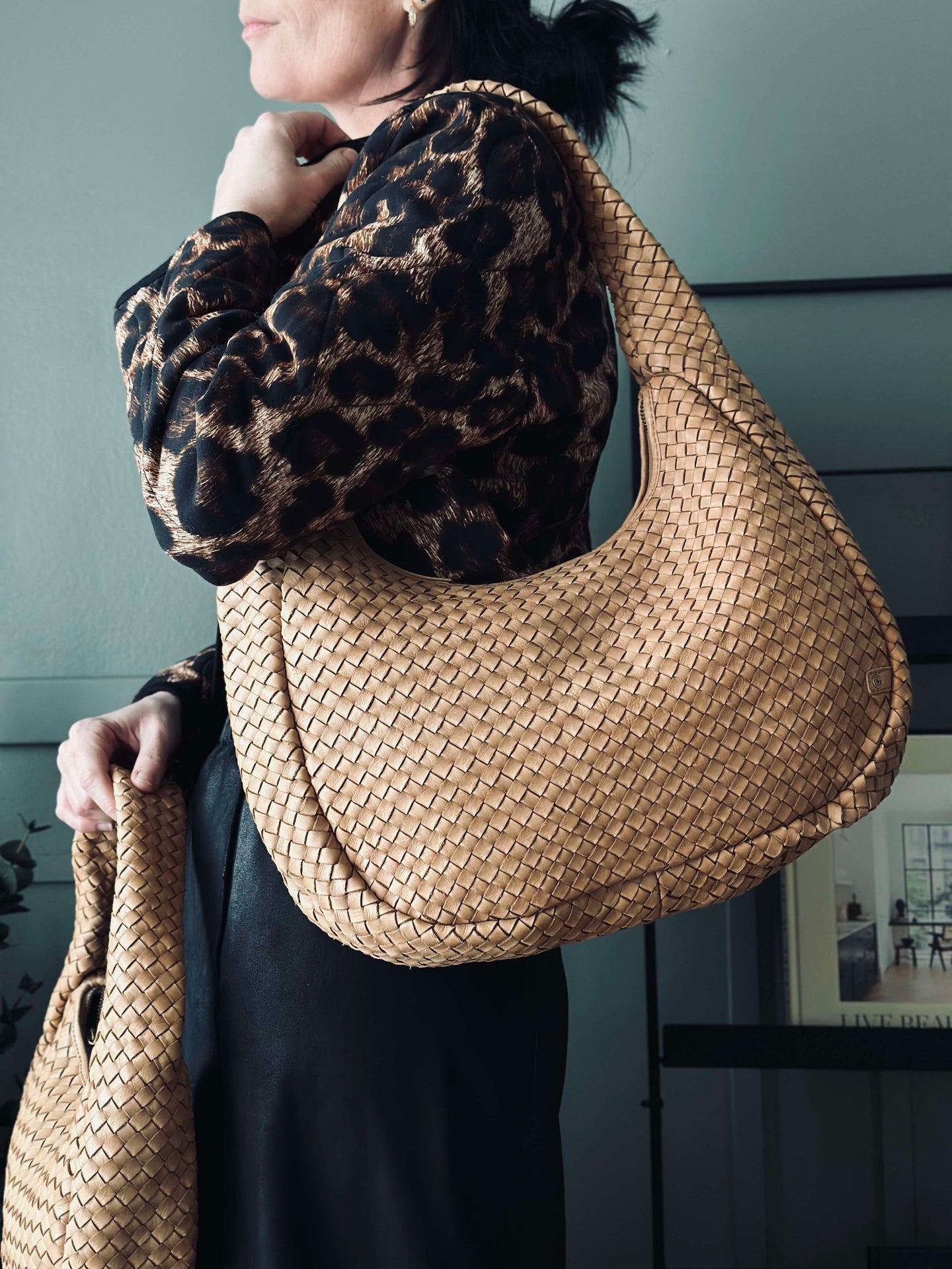 Elegante handgeflochtene Schultertasche - Sand groß