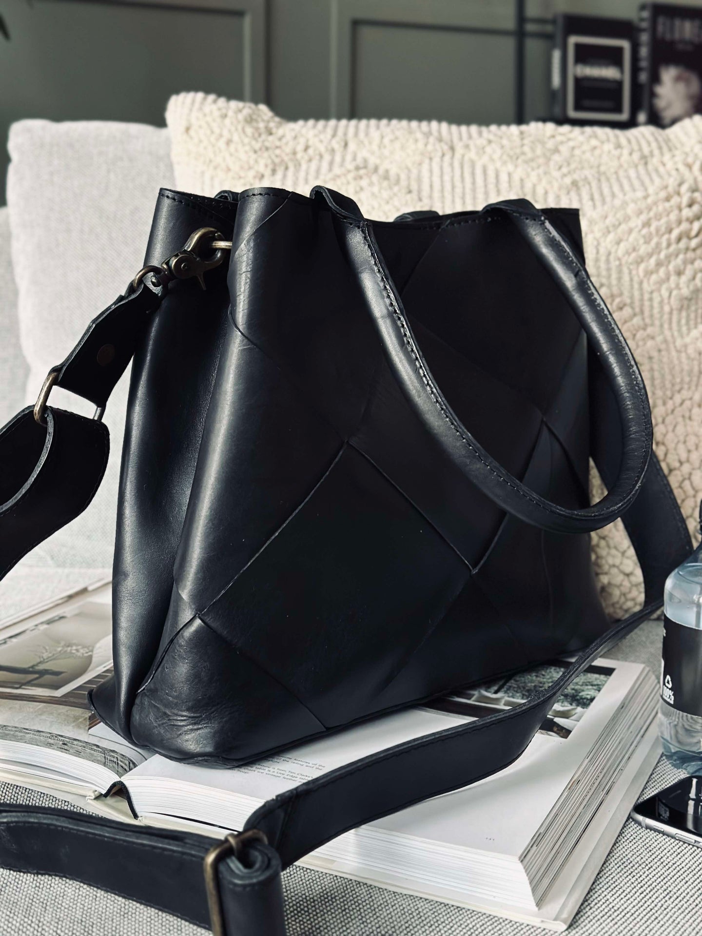 Exklusive handgeflochtene Schultertasche - Schwarz