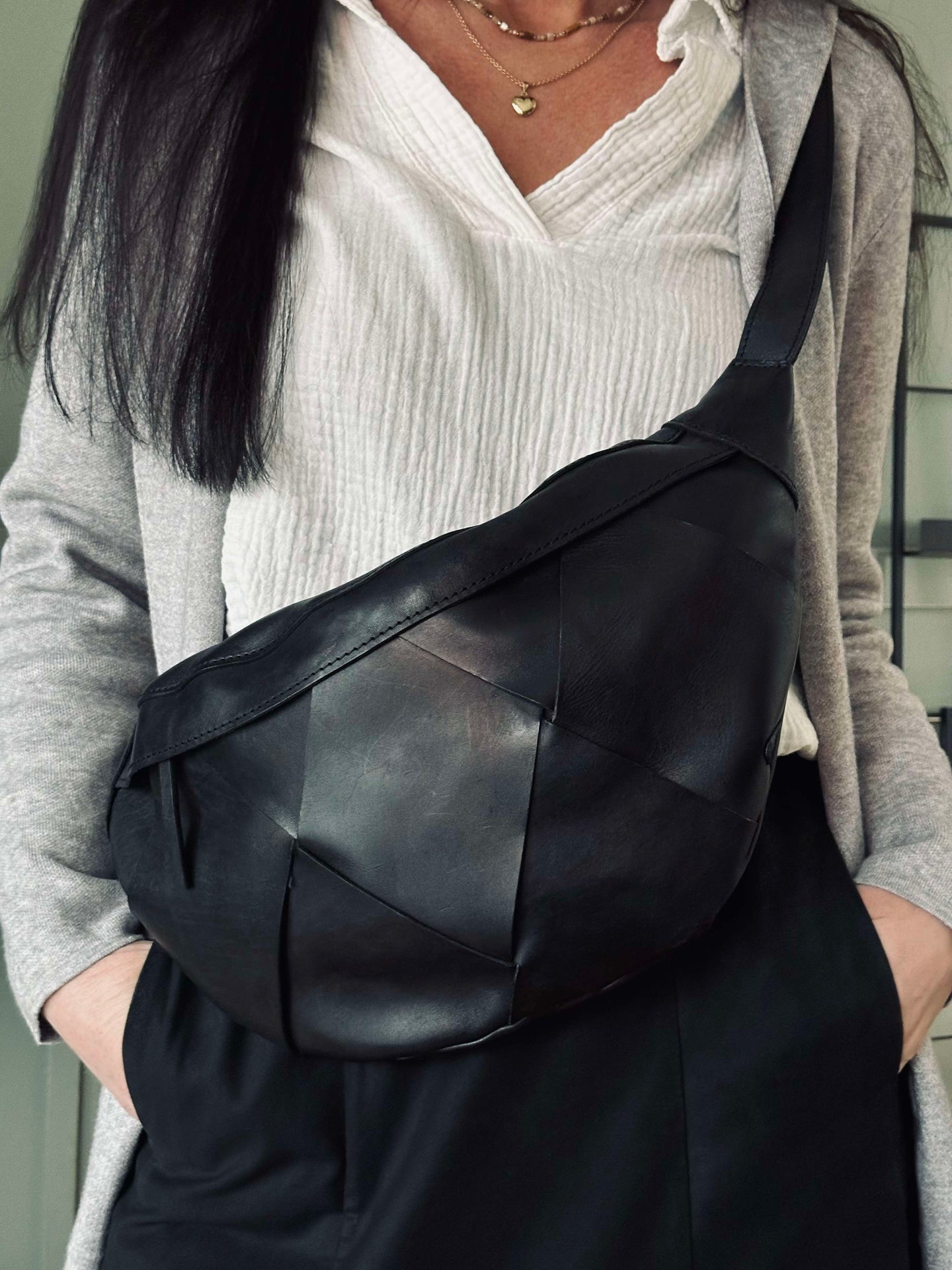 Exklusive handgeflochtene Bauchtasche - Schwarz