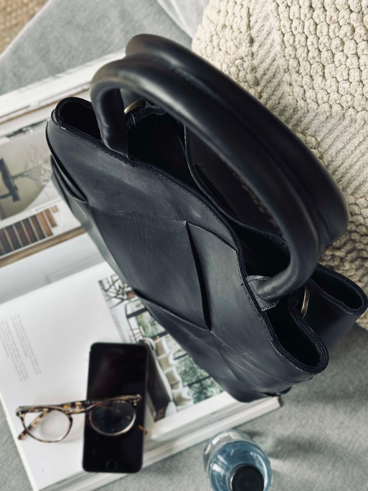 Exklusive handgeflochtene Schultertasche - Schwarz