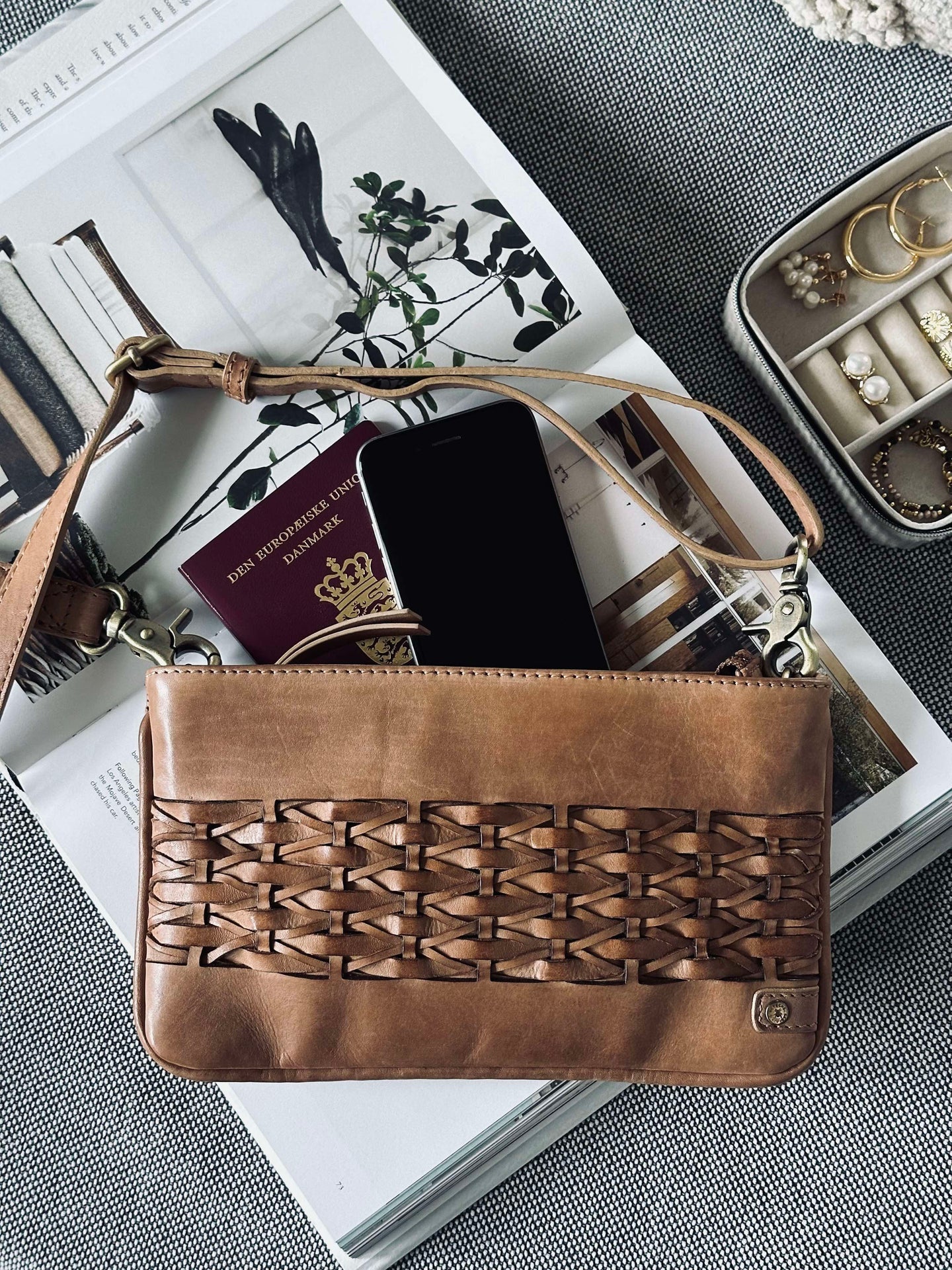 Clutch Lux Handgefertigt - Camel