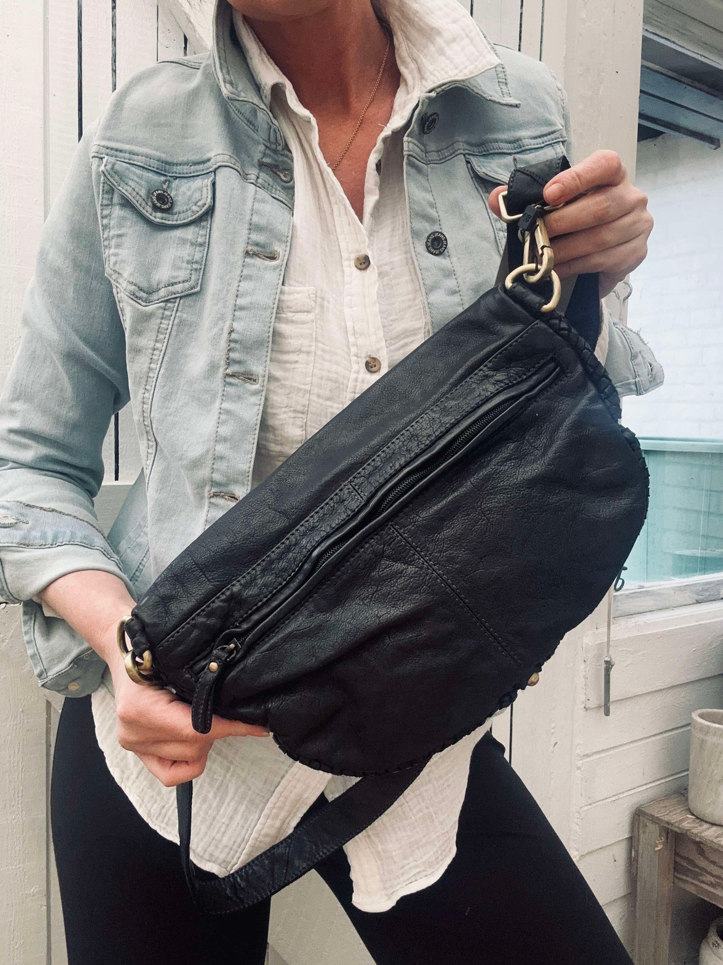 Gürteltasche JOMA mit Geflecht und Nieten - Schwarz