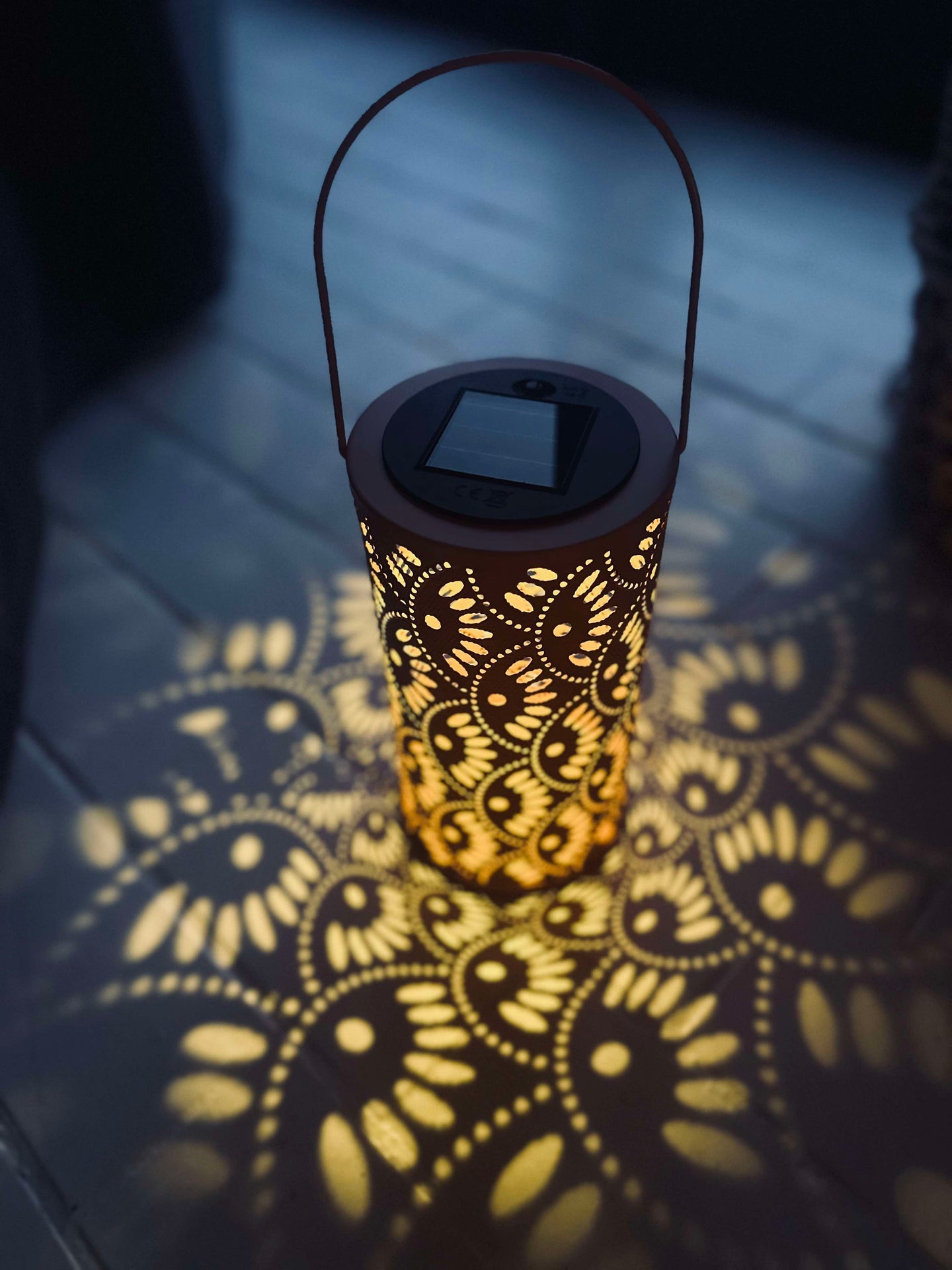 Laterne DELI mit Solarzellen – Coral