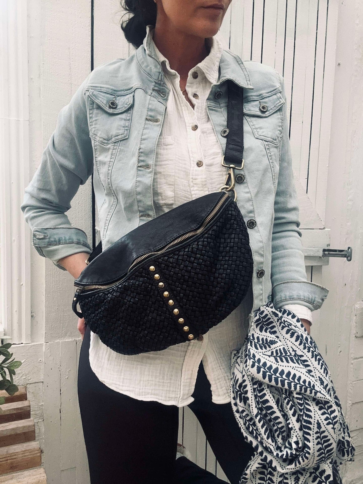 Gürteltasche JOMA mit Geflecht und Nieten - Schwarz