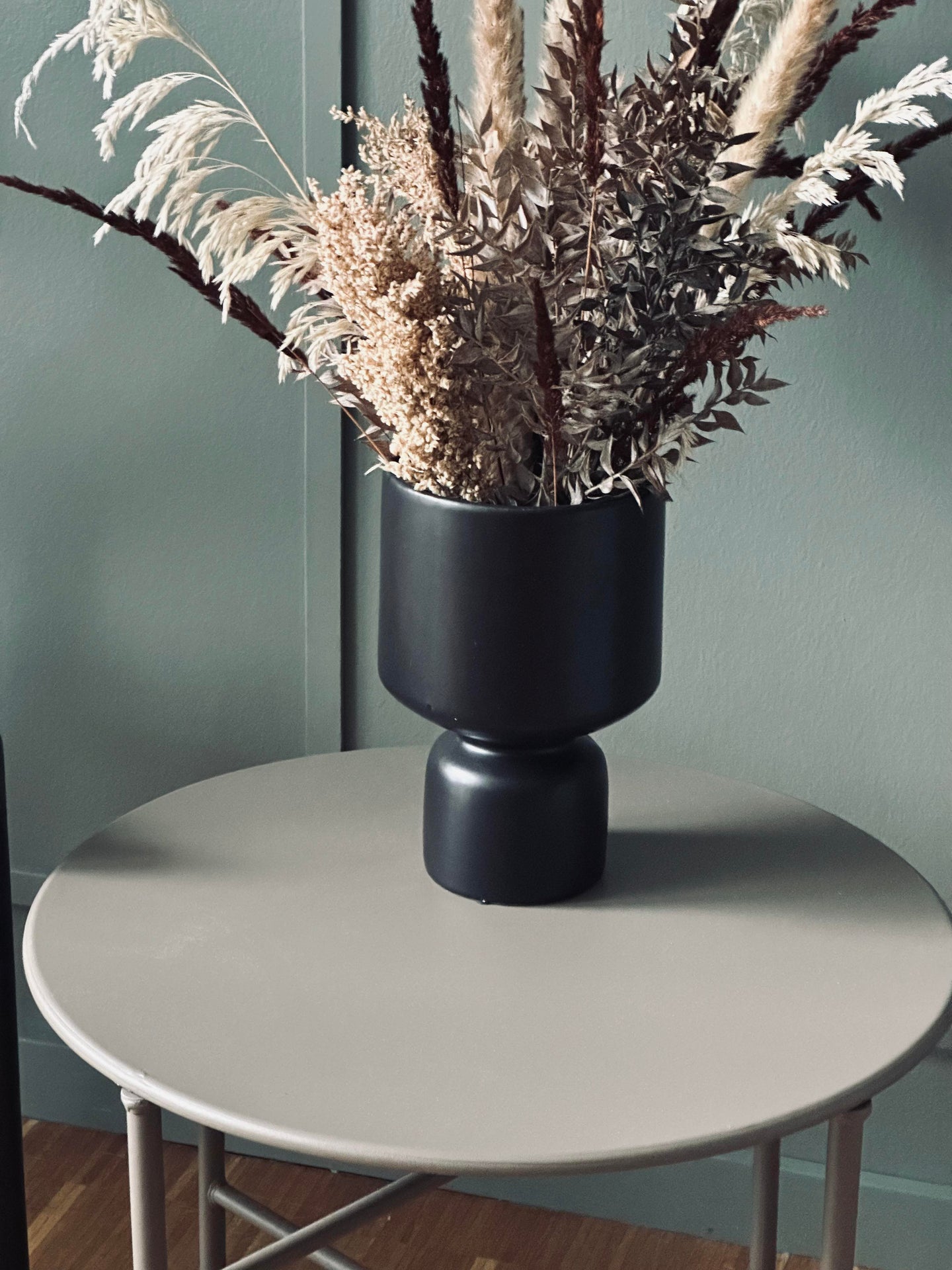 Tisch für Innen und Außen – Beige Ø 50 cm