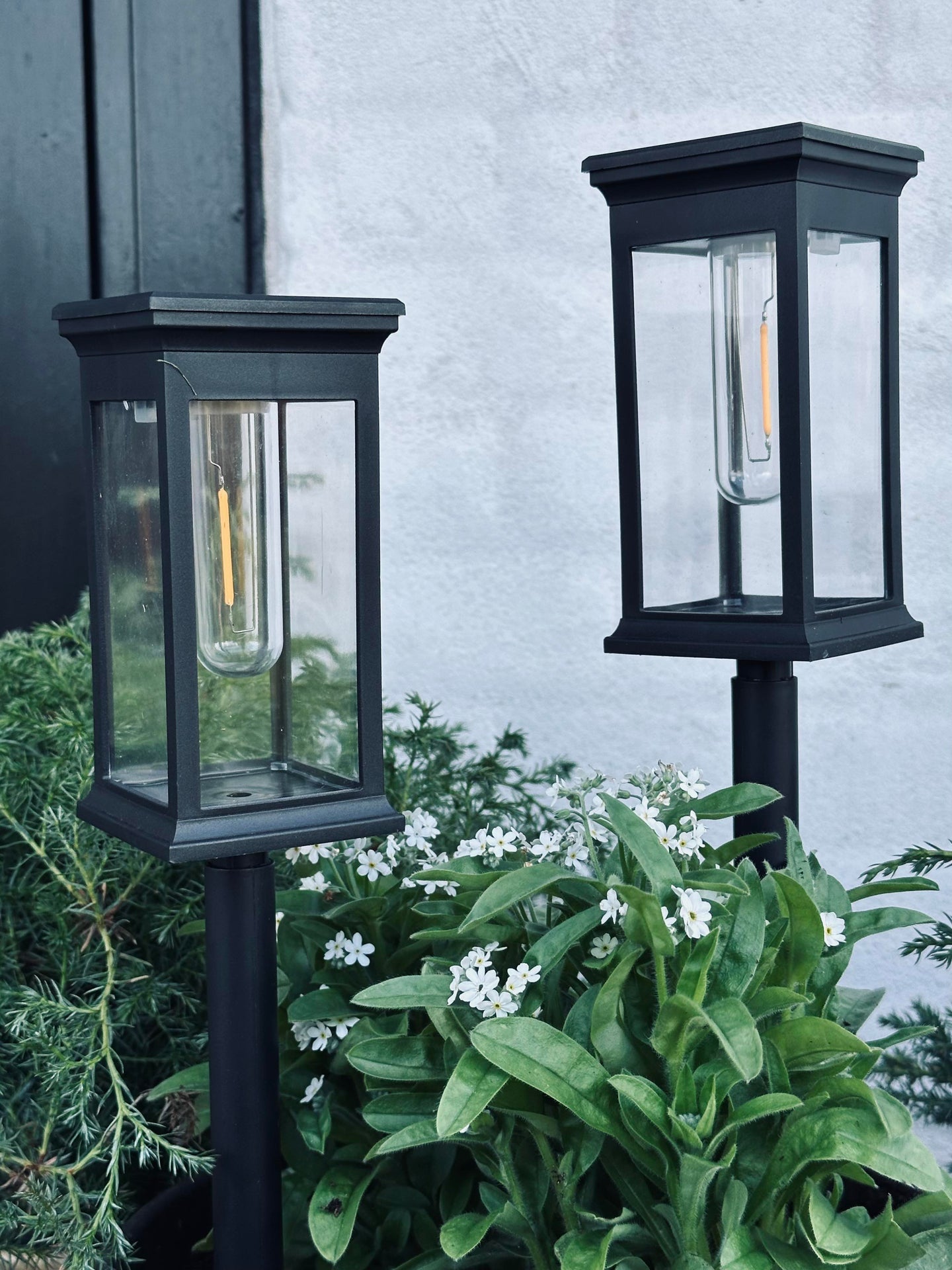 Gartenlampe MIRA mit Solar – Set mit 2 Stück.