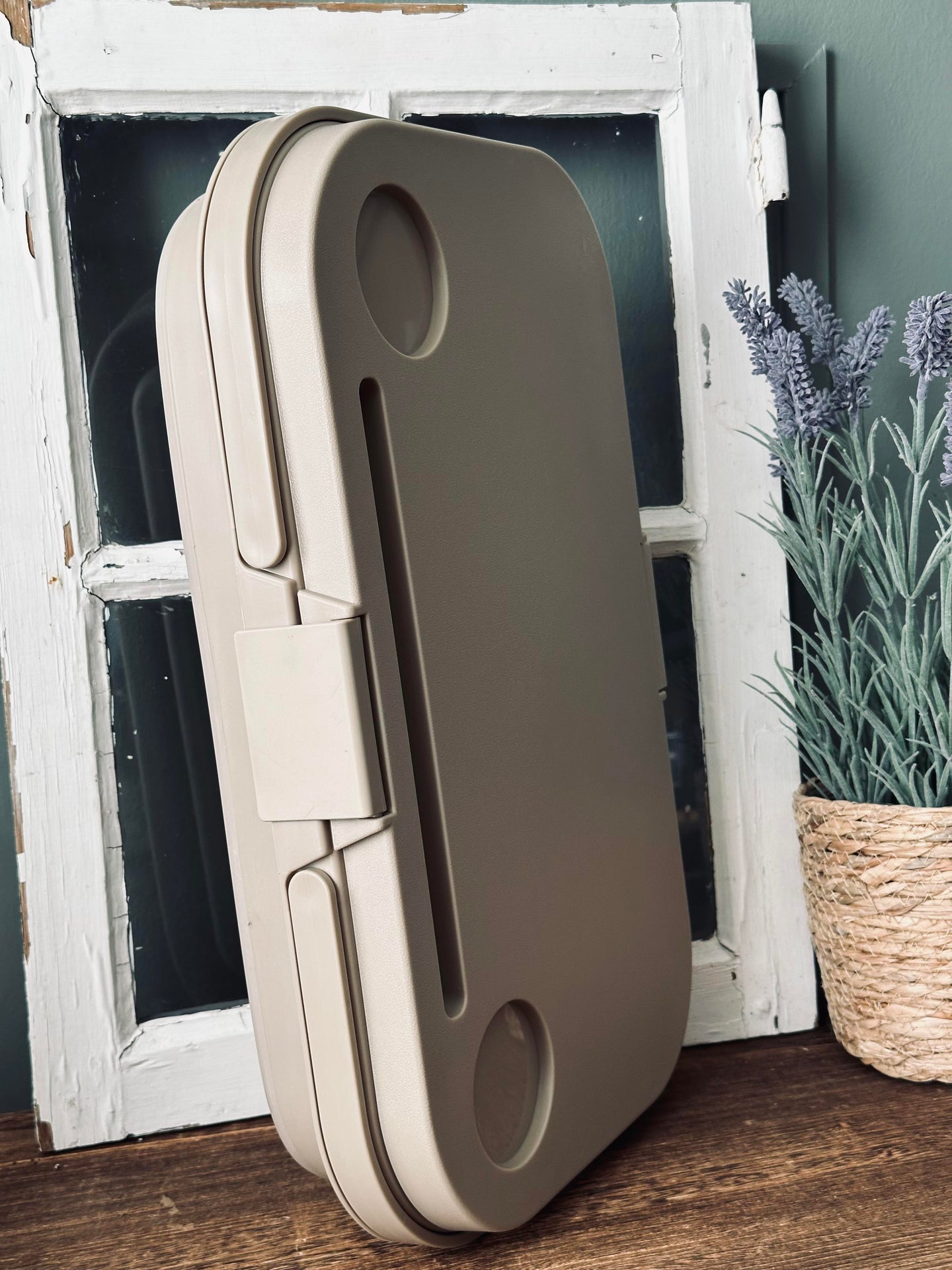 Faltbarer Picknickkorb mit Deckel beige