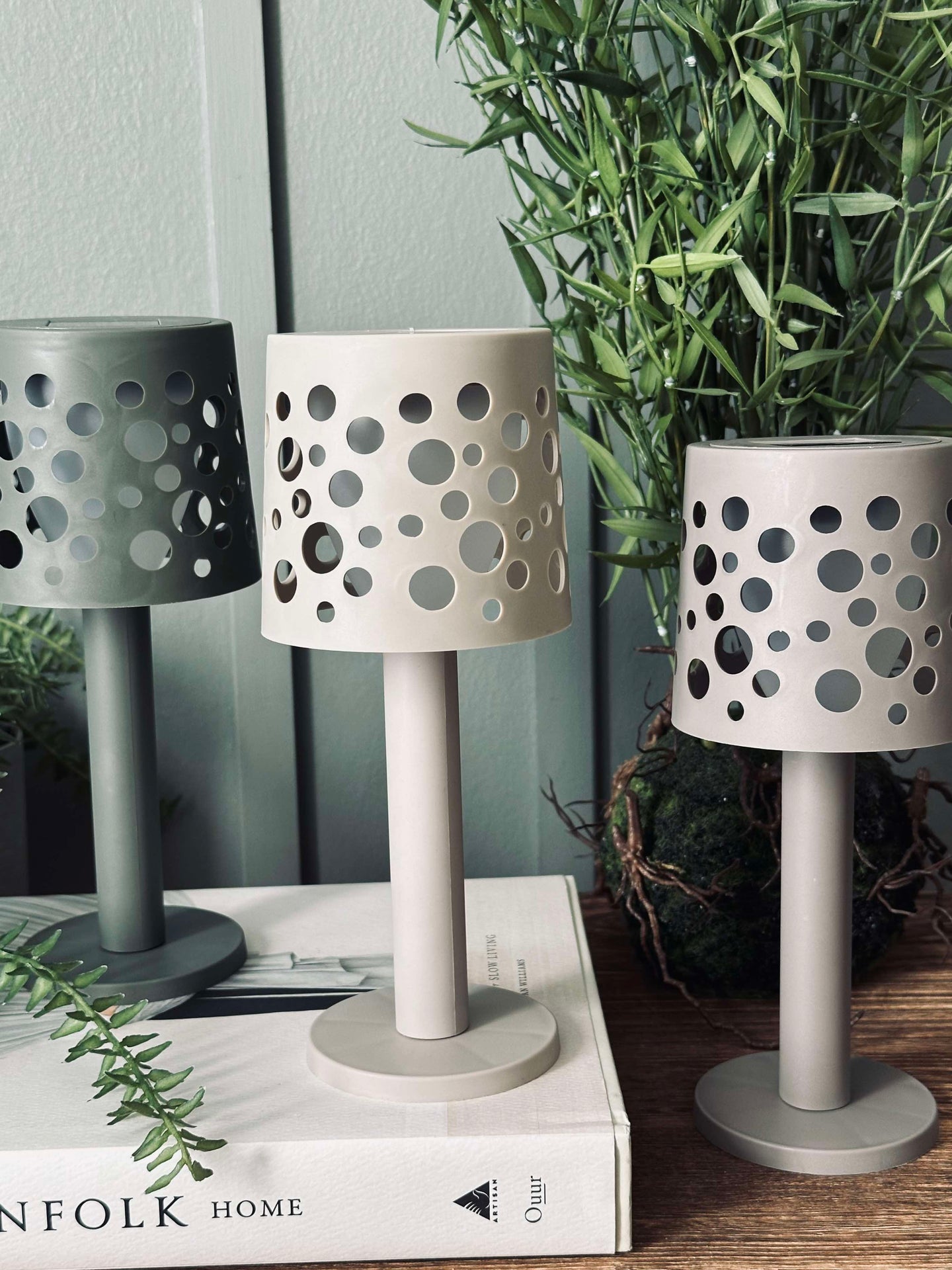 Tischlampe mit Solarzellen - Dunkelbeige