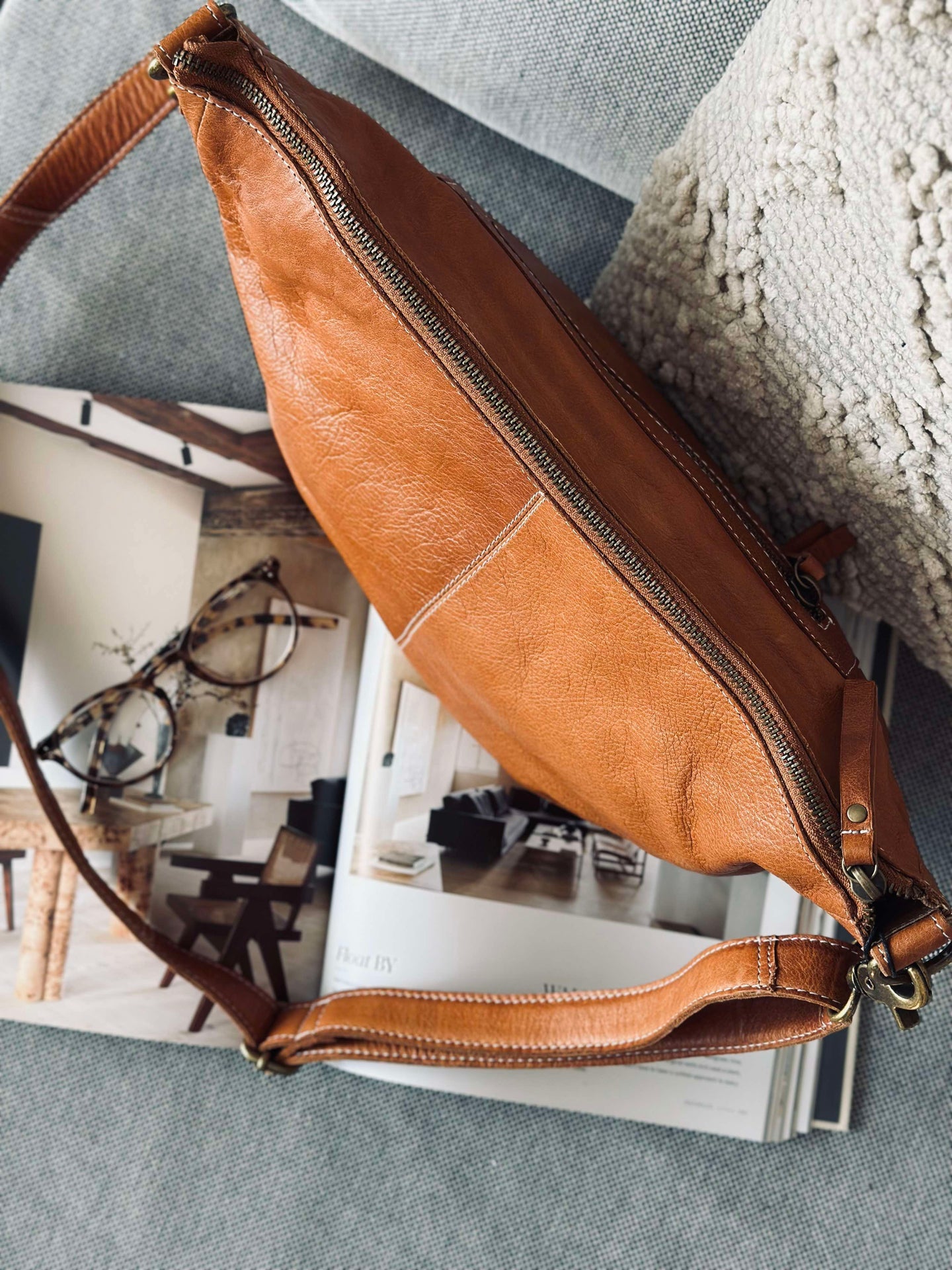 Schultertasche Naomi Small - Cognac