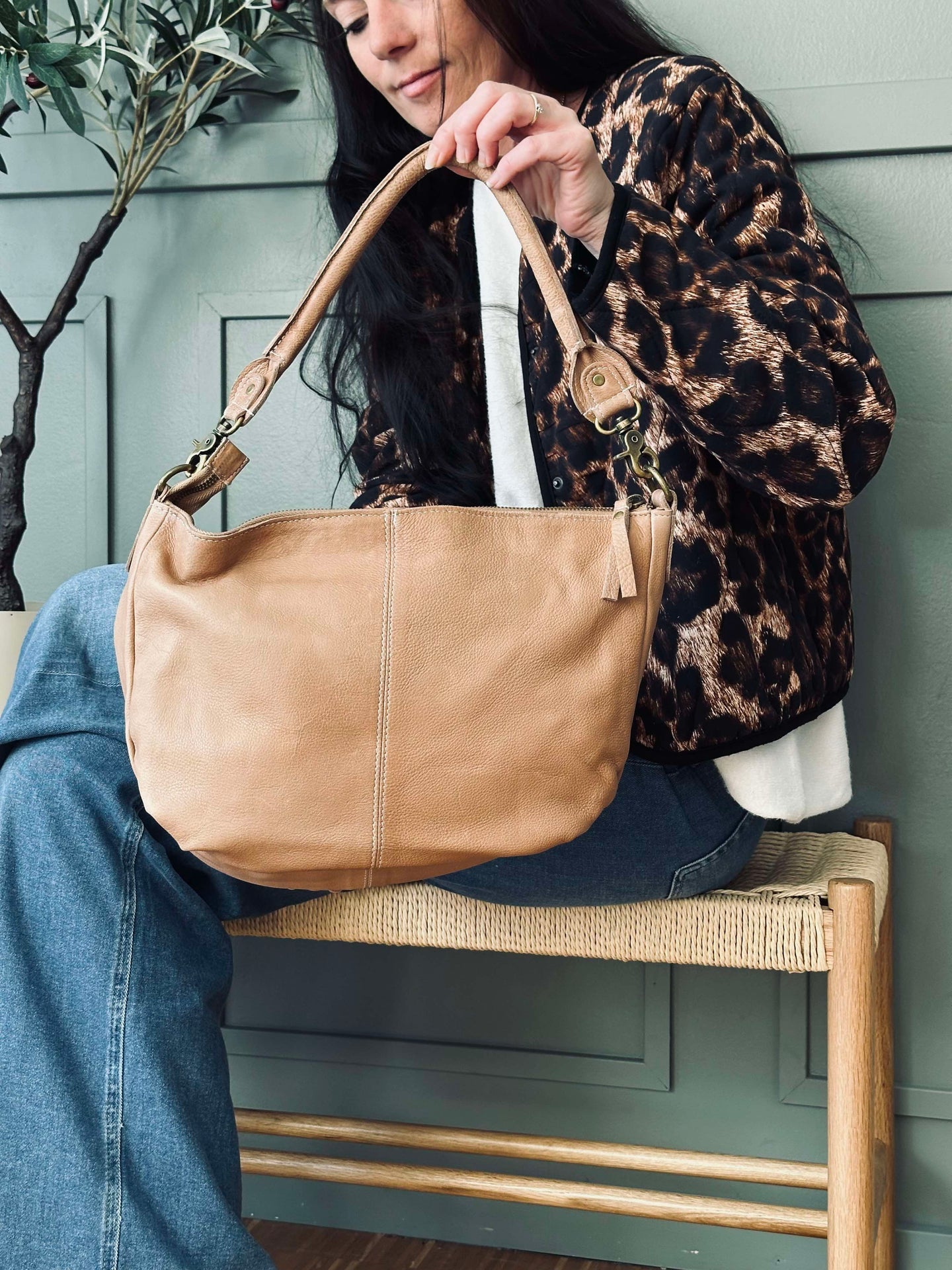 Schultertasche Naomi small - Taupe
