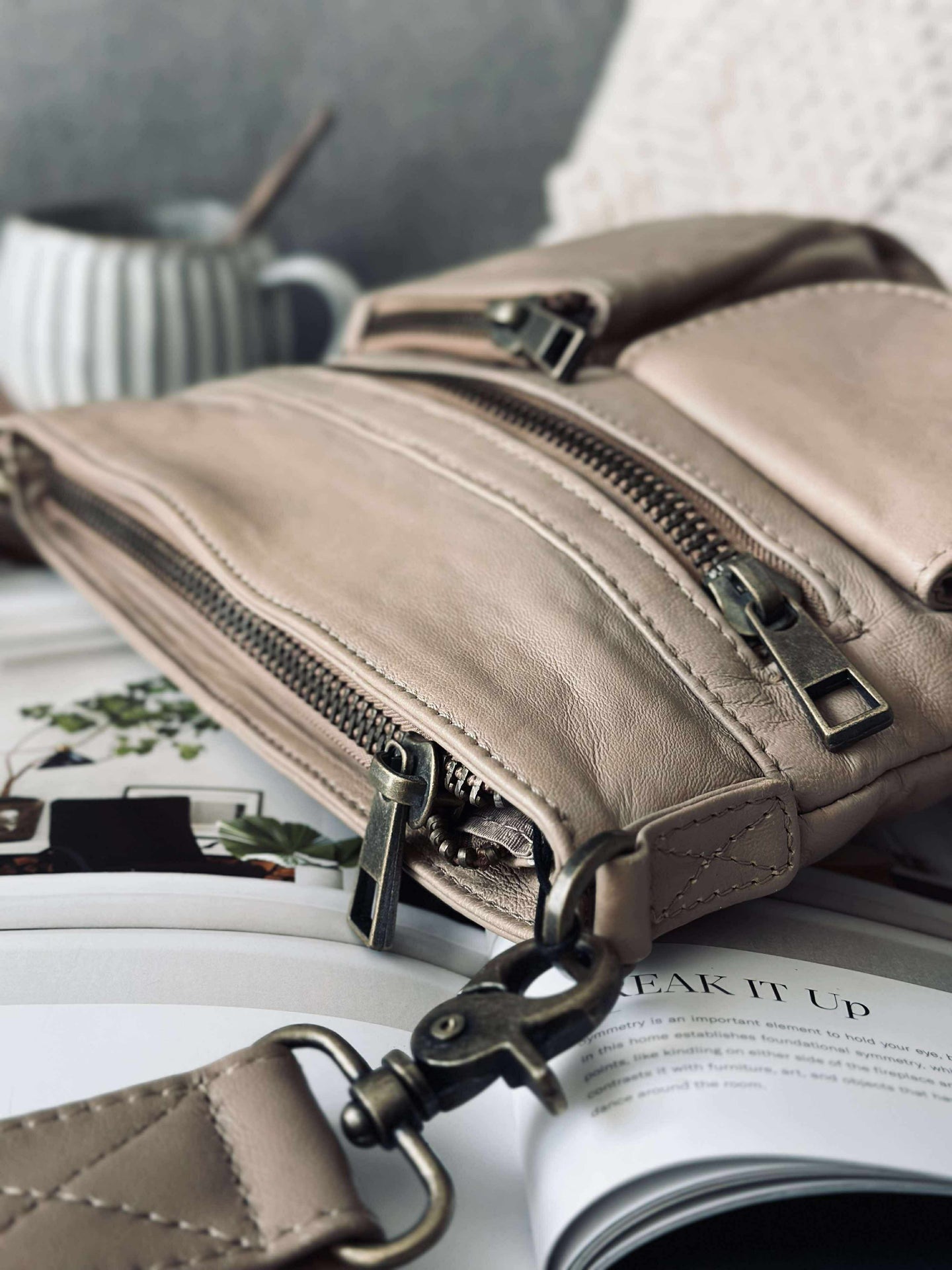 Crossbody LATTE - Ultra weich