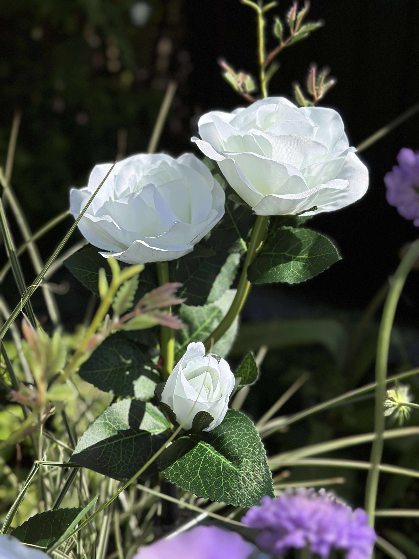 Rose mit Solarzellen - Weiß