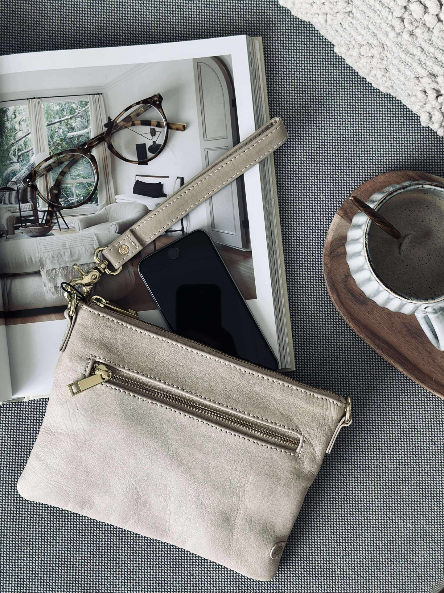 Schöne Tasche / Clutch - Soft sand