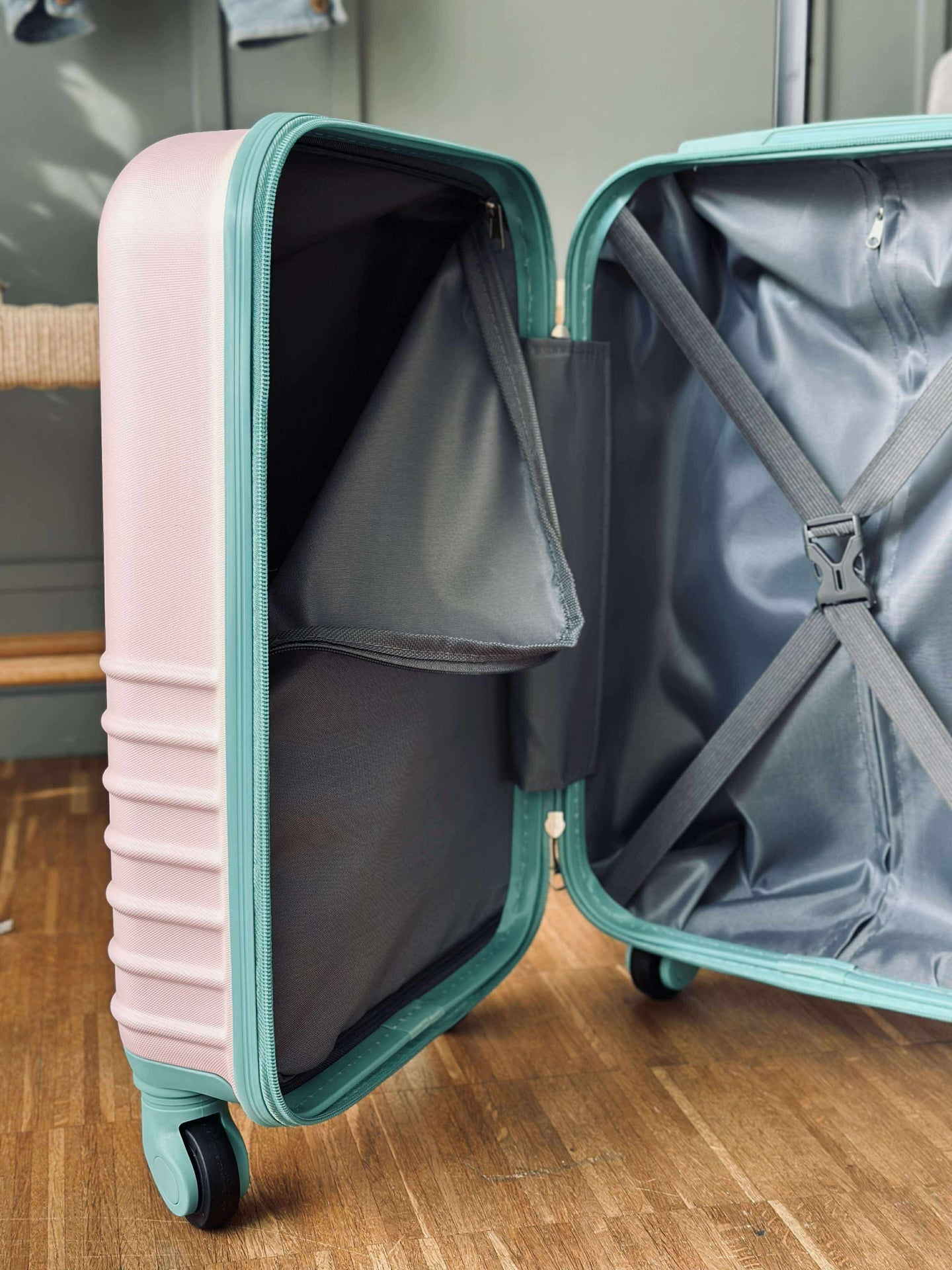 Trolley-Koffer - ROSE / MINT