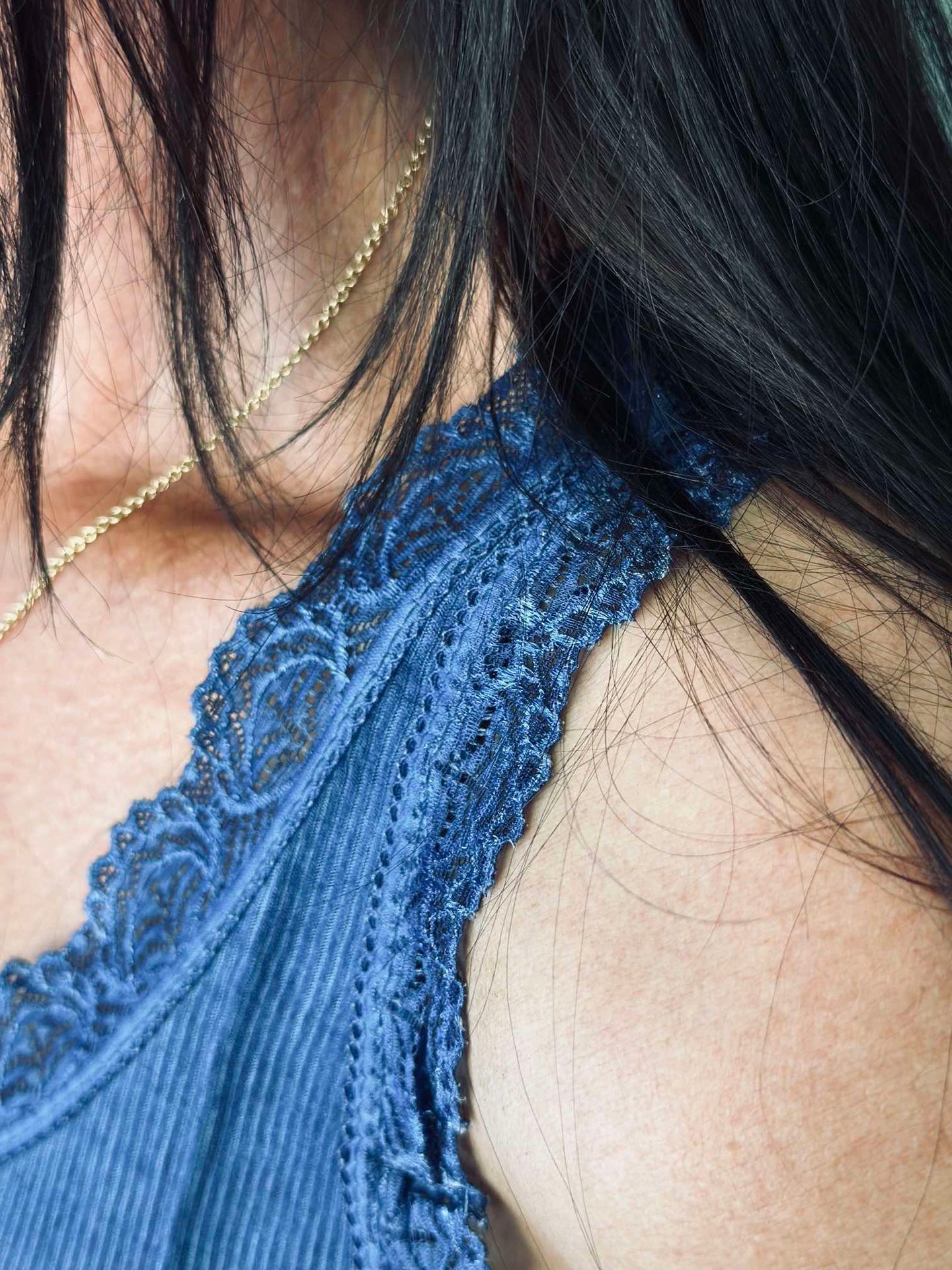 Top mit Spitze – Daily Dark denim