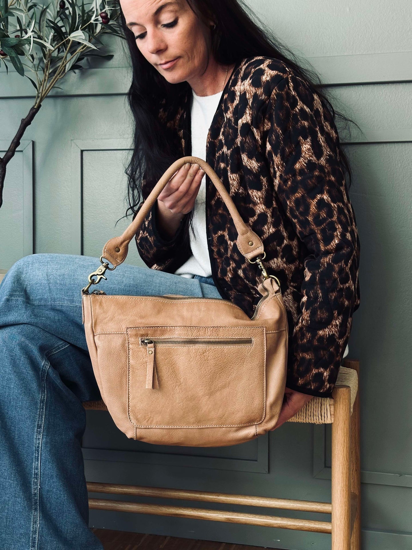 Schultertasche Naomi small - Taupe