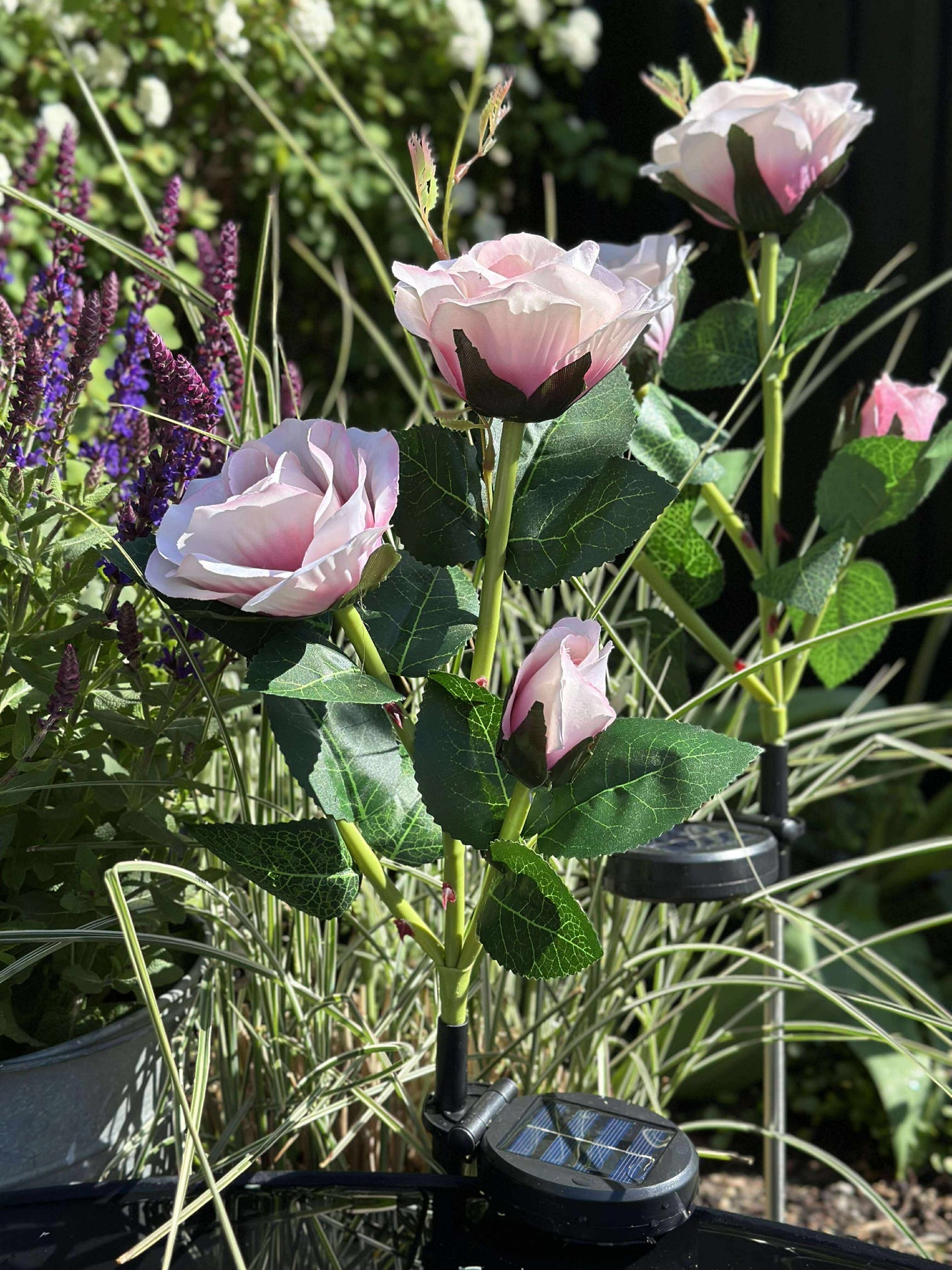 Rose mit Solarzellen - Rosa