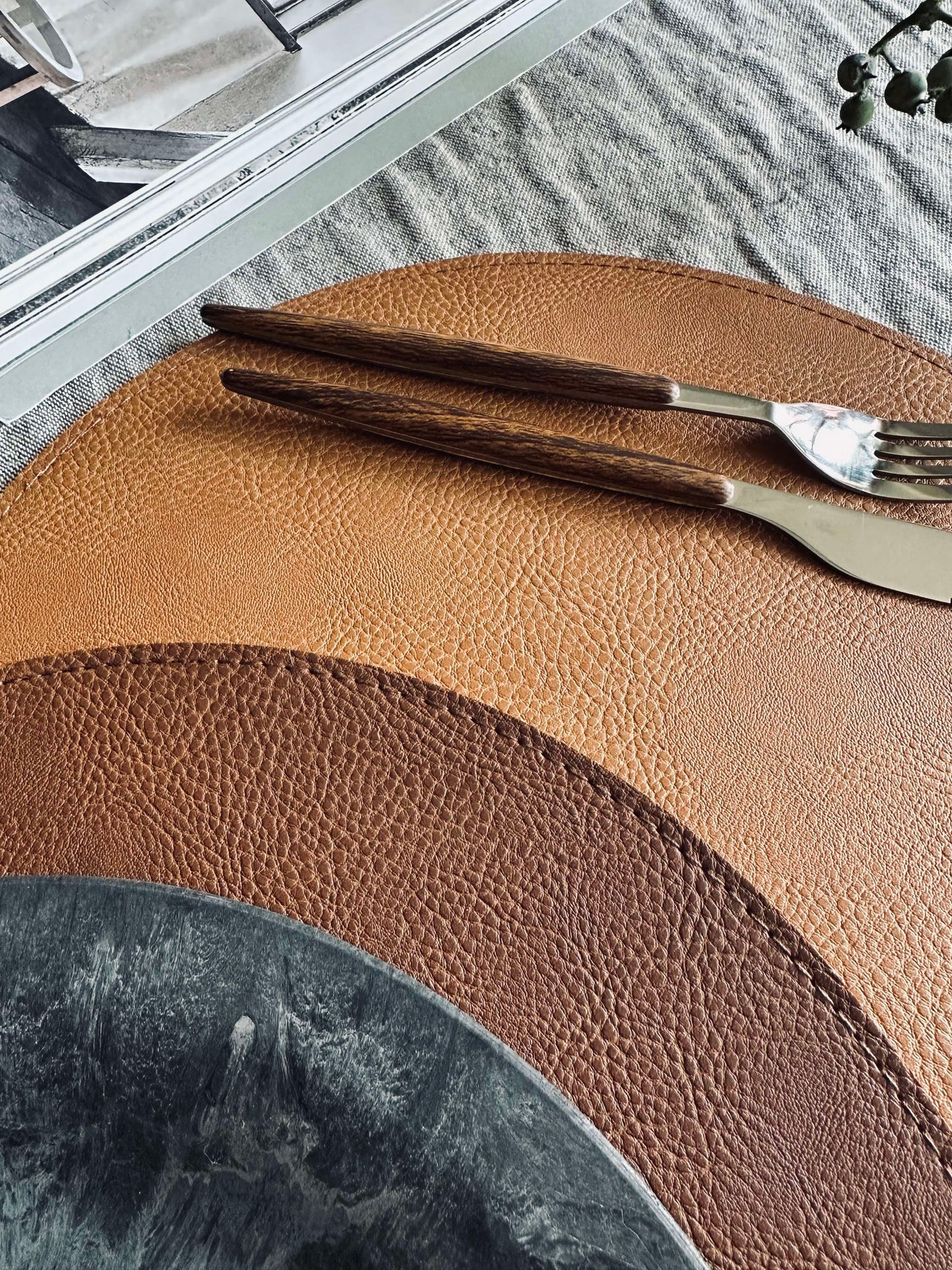Wendbares Platzset - Cognac / Natur