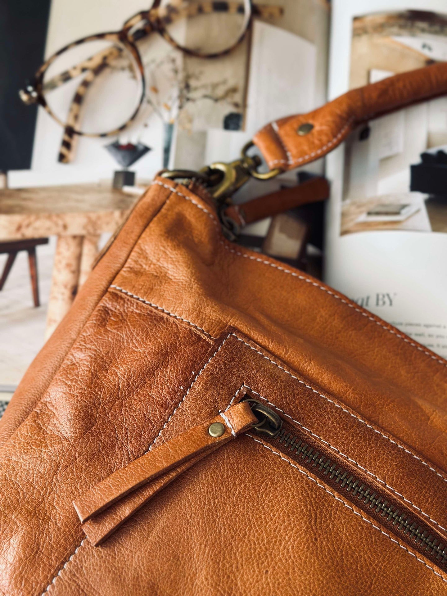 Schultertasche Naomi Small - Cognac