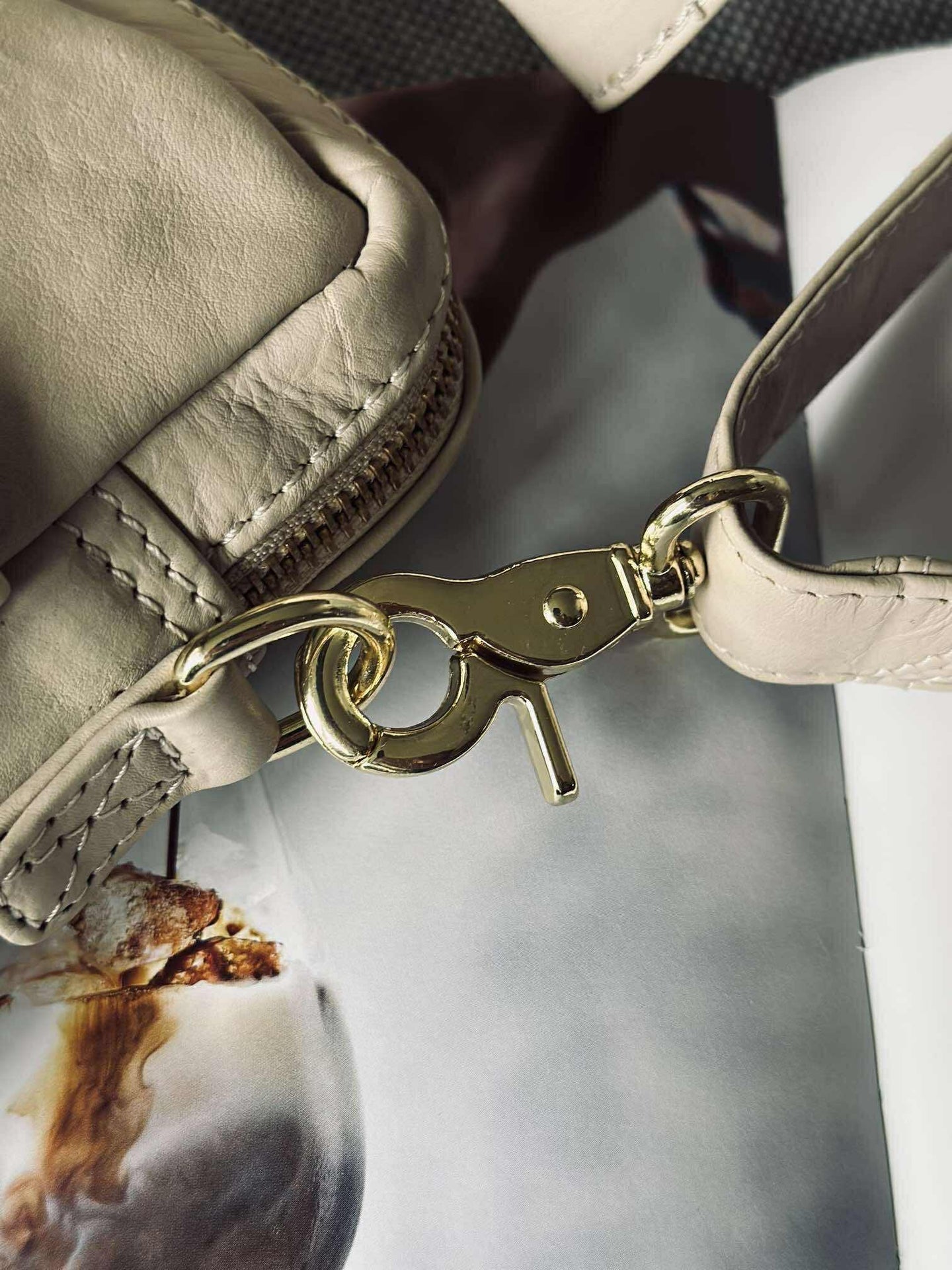 Handytasche Liva - Sand / Gold