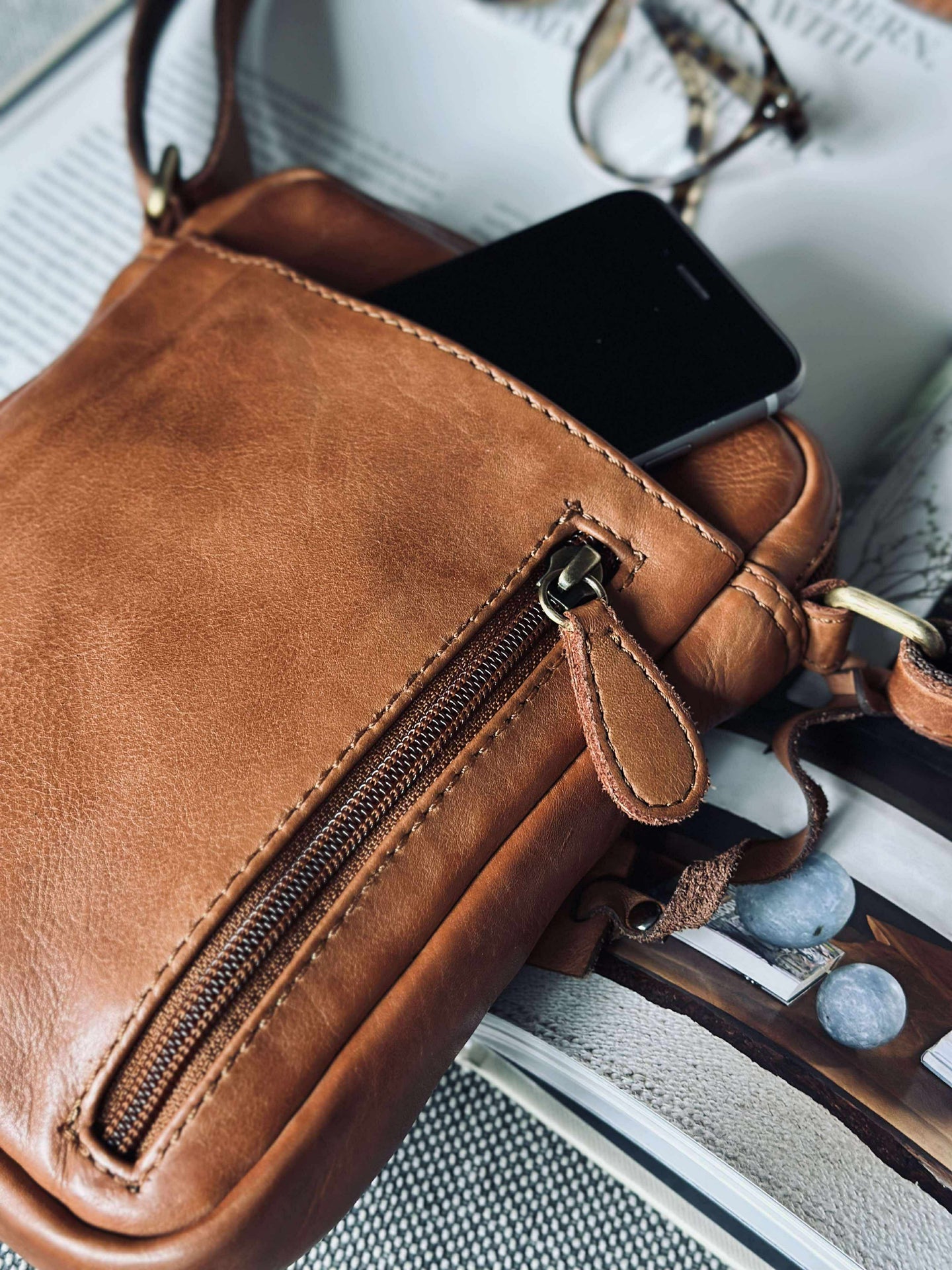 Crossover Handytasche - Cognac