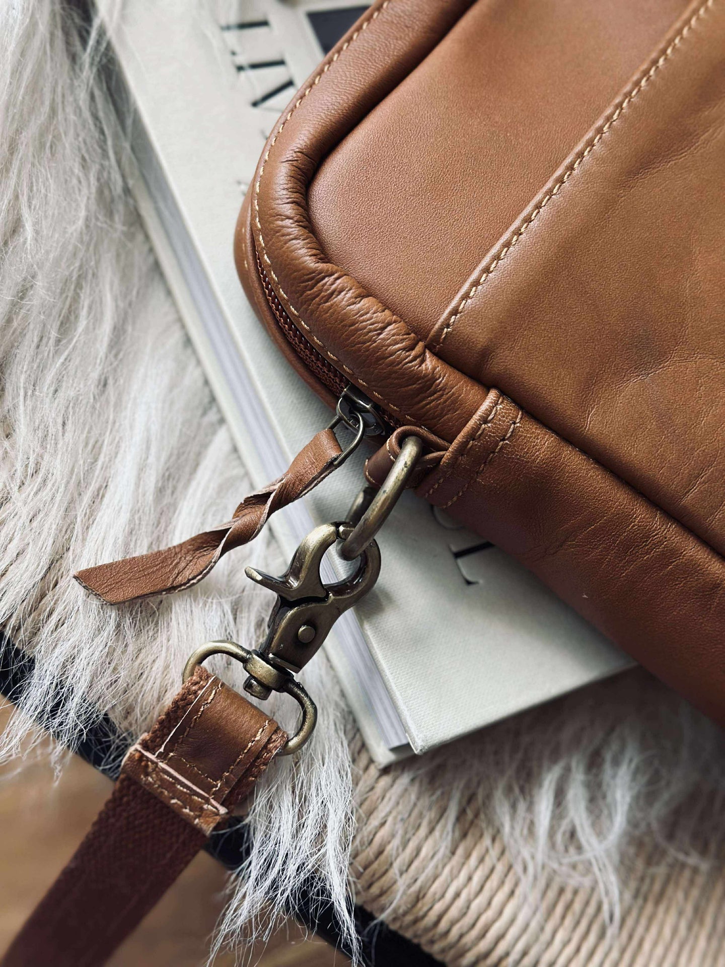 Handytasche Emma - Cognac
