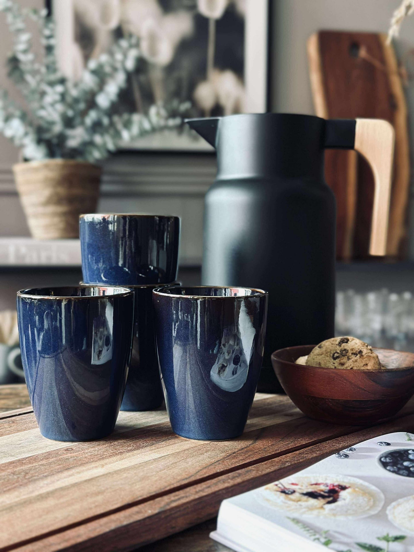 Becher aus Steingut – Blau