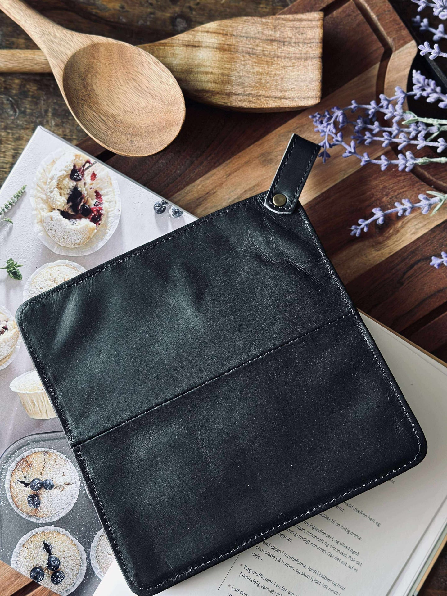 Topflappen mit Tasche - schwarzes Leder