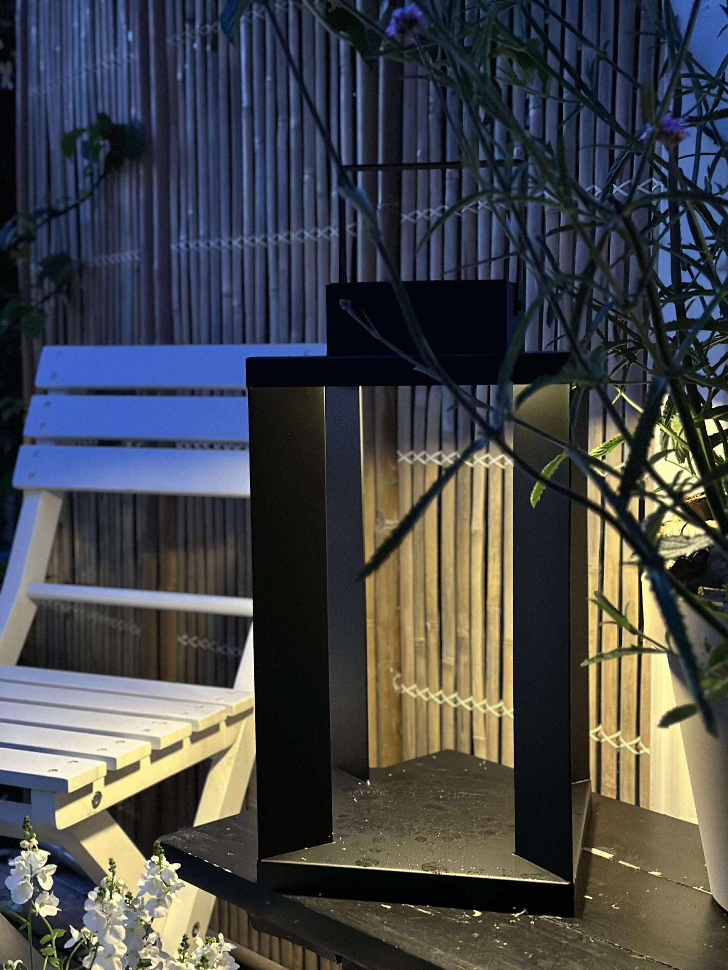 Laterne LUX mit Solarzellen