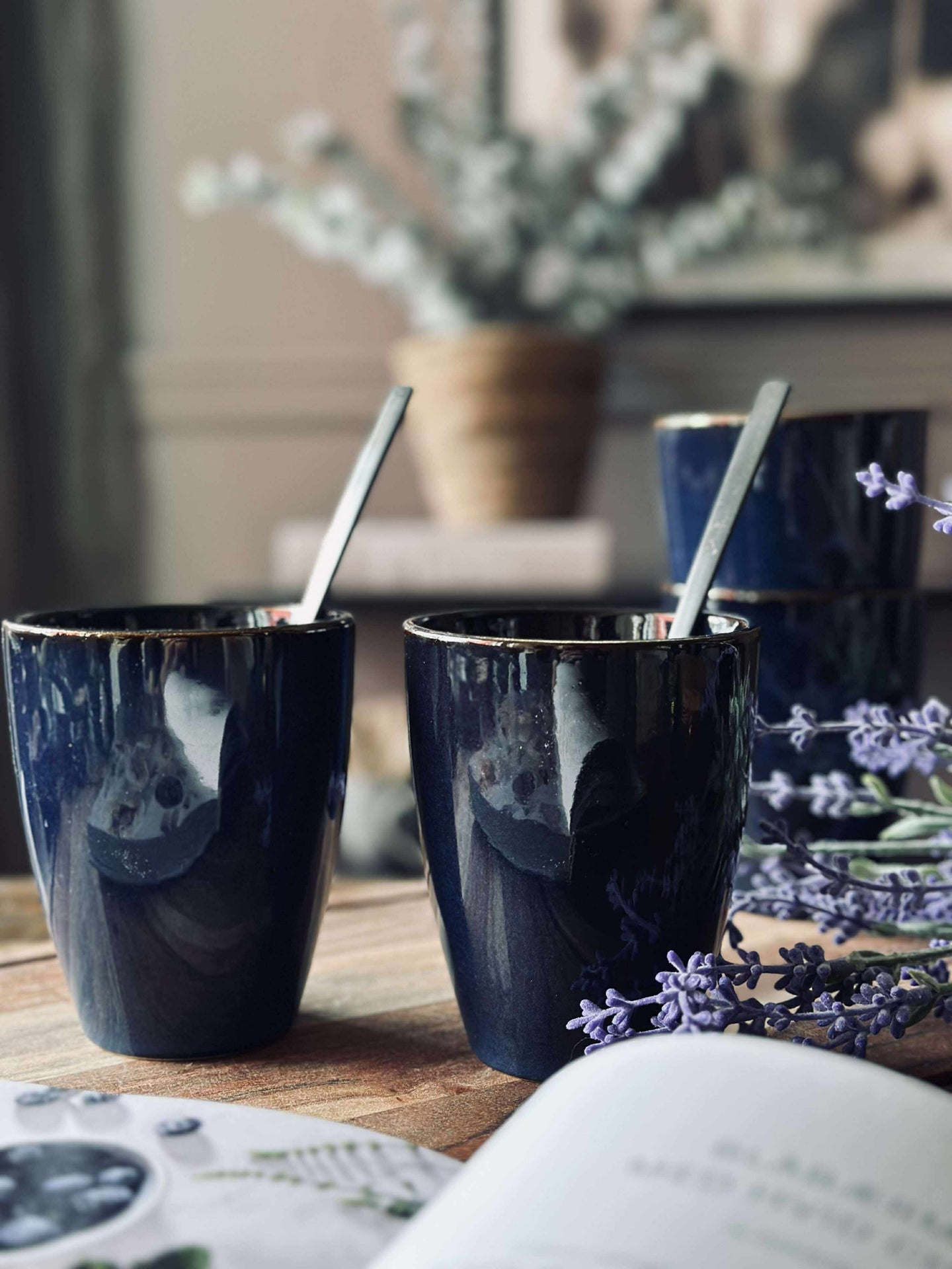 Becher aus Steingut – Blau