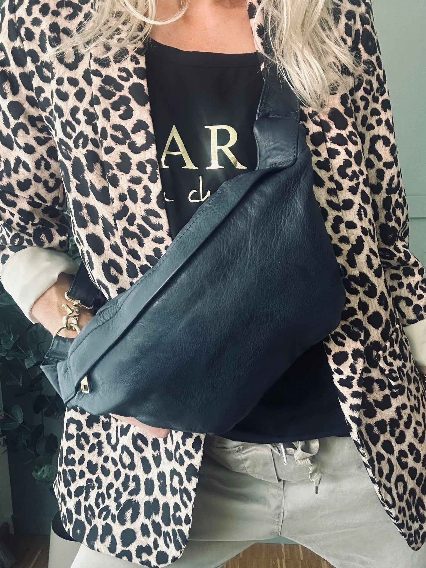 Cool Buffy Bumbag aus butterweichem Leder - Mitternachtsblau