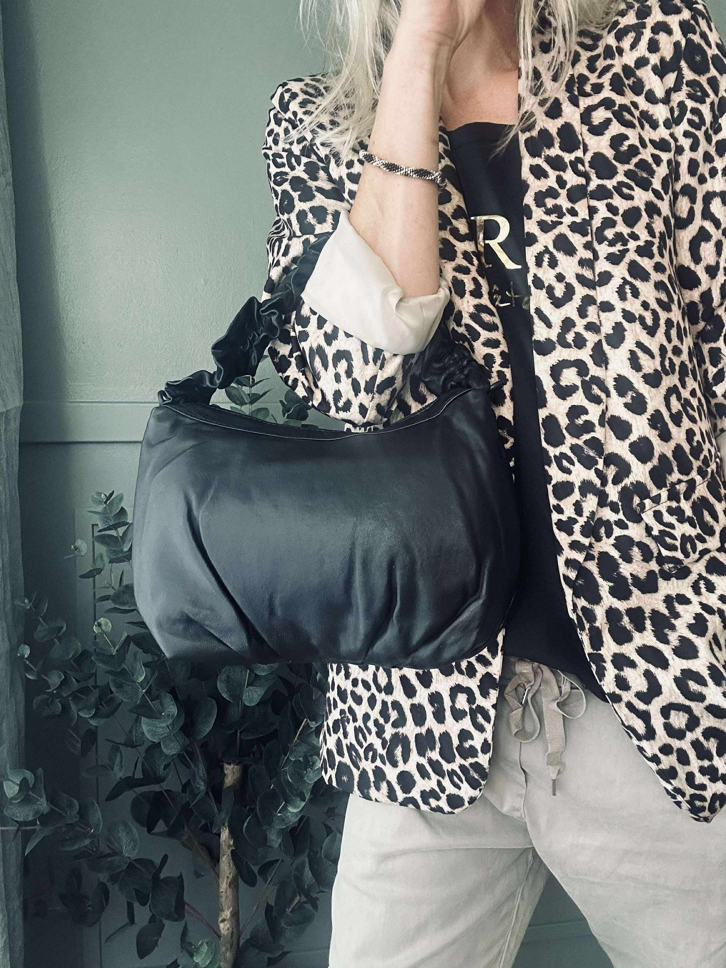 Crossbody in hochwertiger Lederqualität