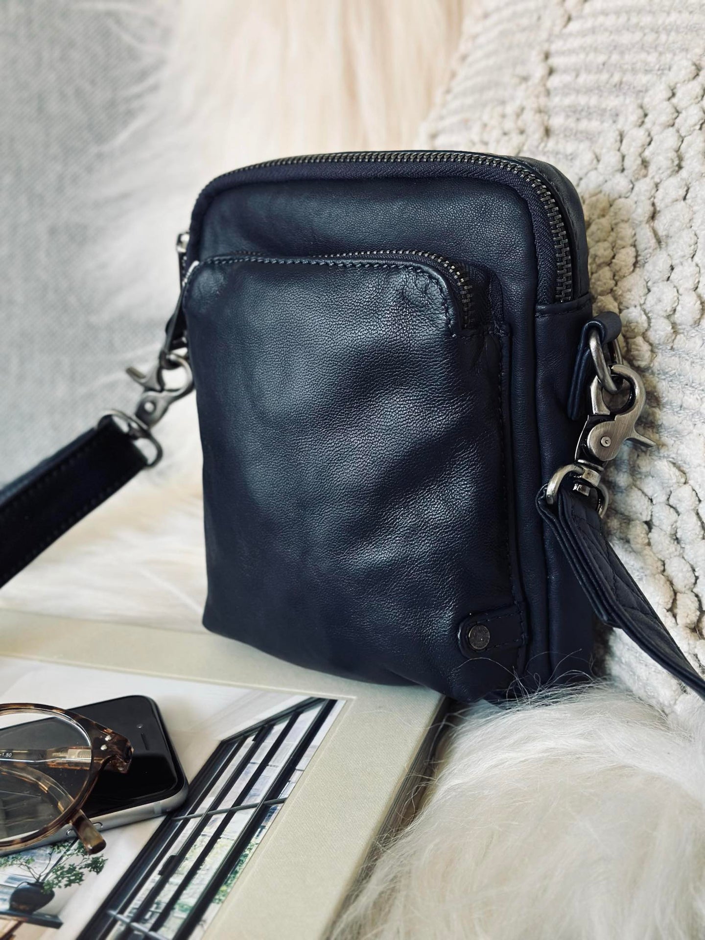 Handytasche Navy
