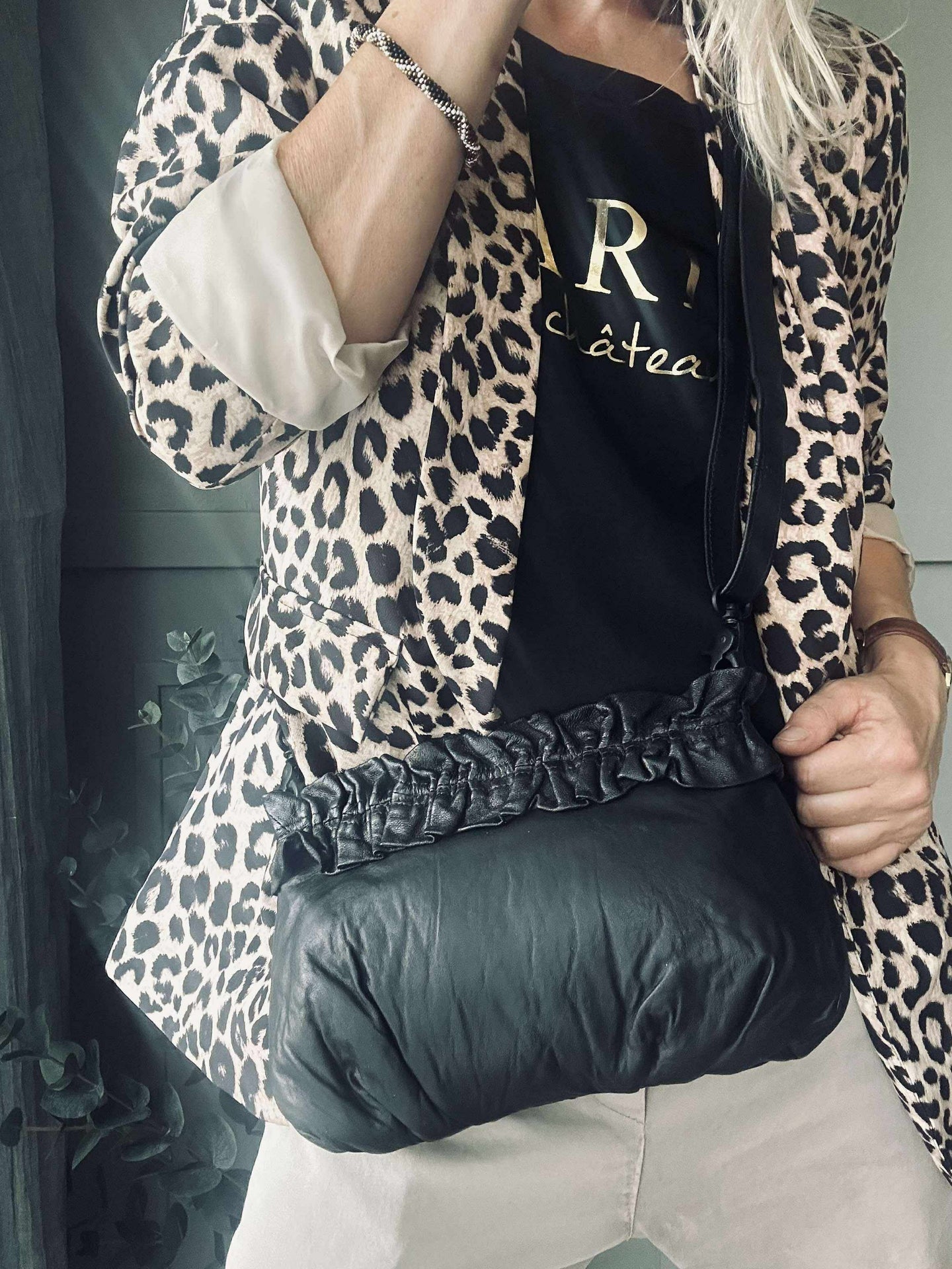 Clutch mit Rüschen Nero