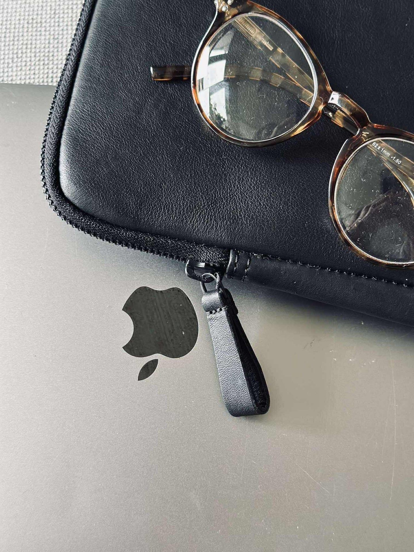 Laptop sleeve - Schwarz / schwarz