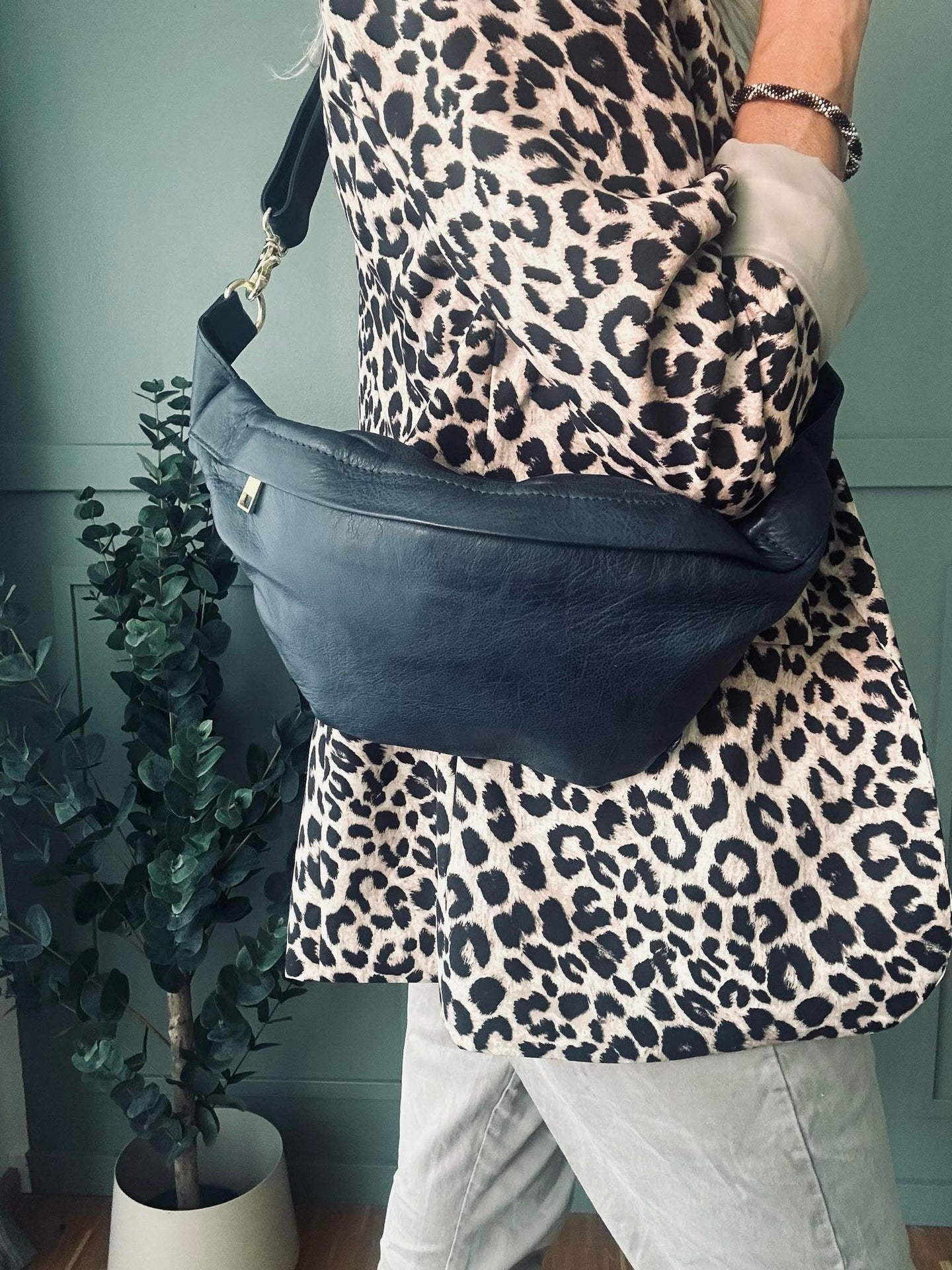 Cool Buffy Bumbag aus butterweichem Leder - Mitternachtsblau