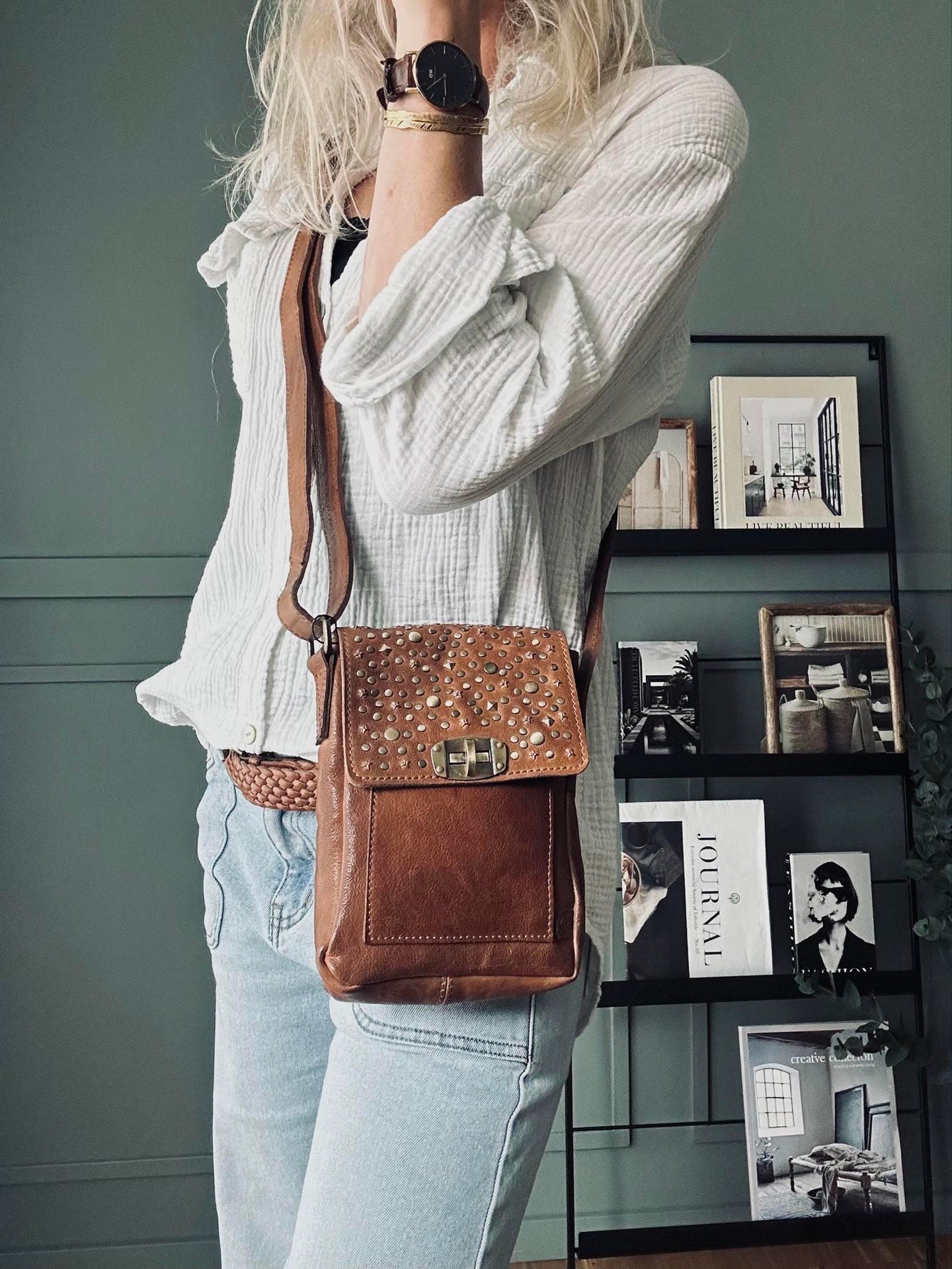 Handytasche mit Nieten - Cognac